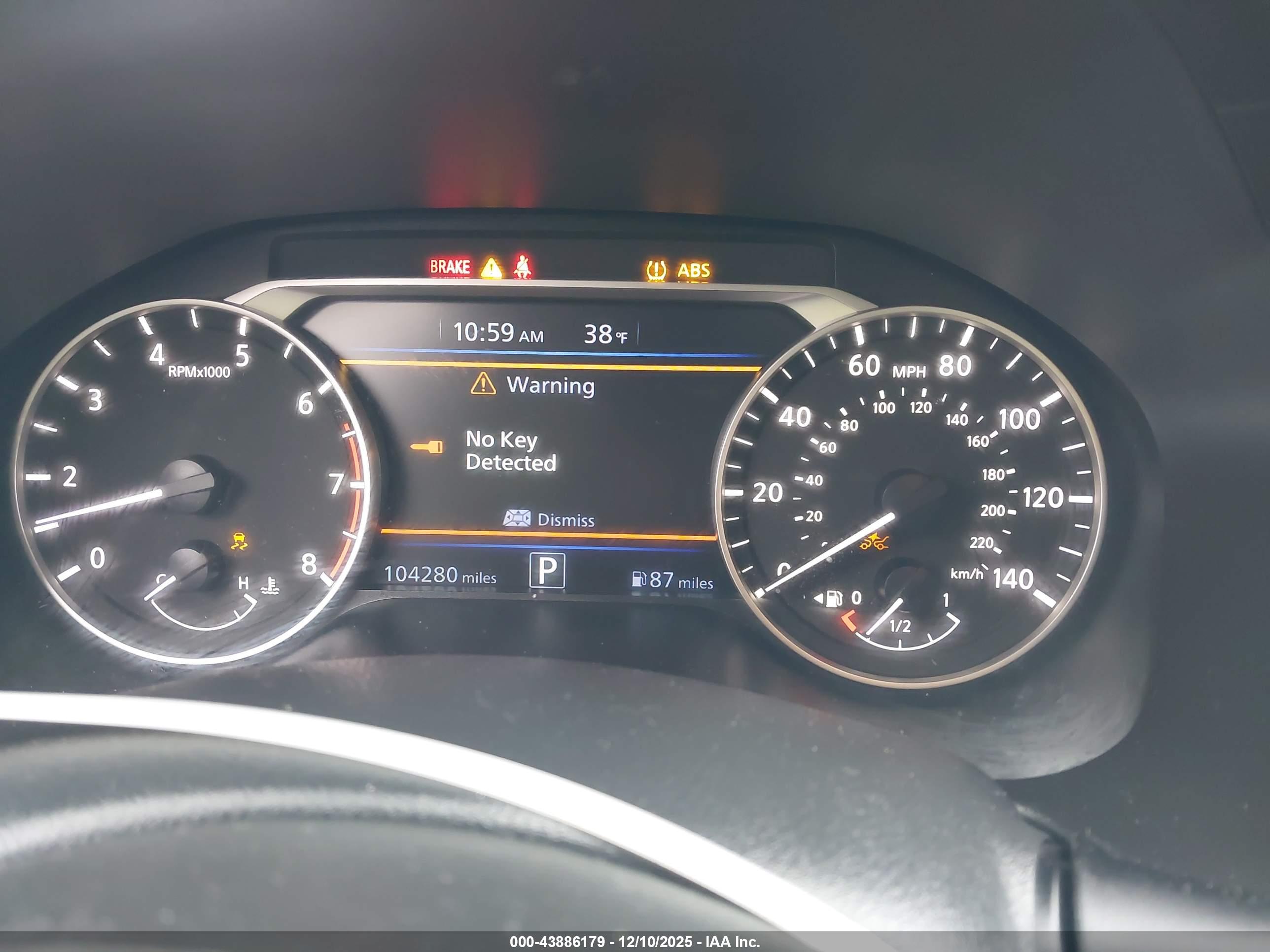 NISSAN ALTIMA image 7