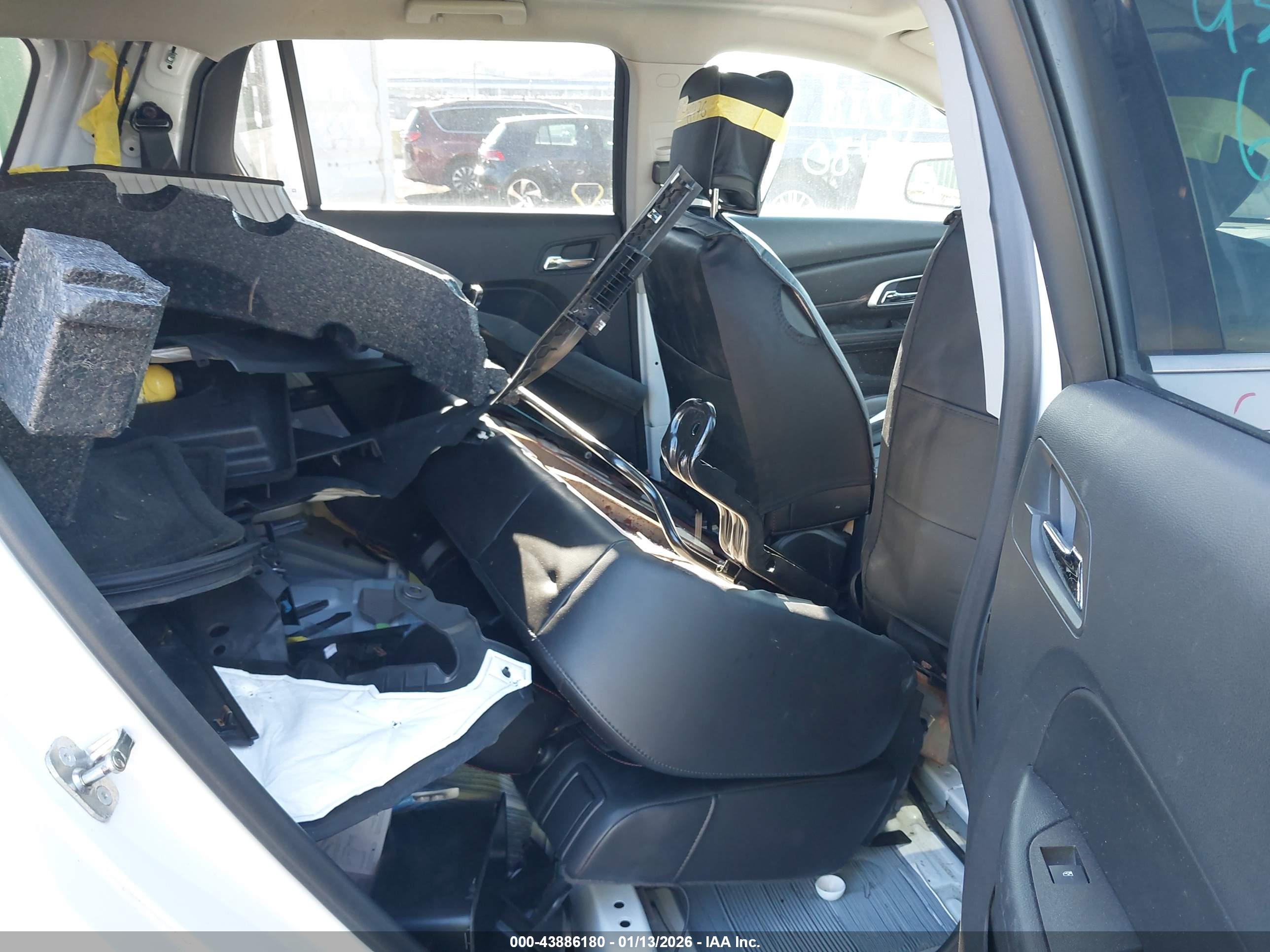GMC TERRAIN image 8