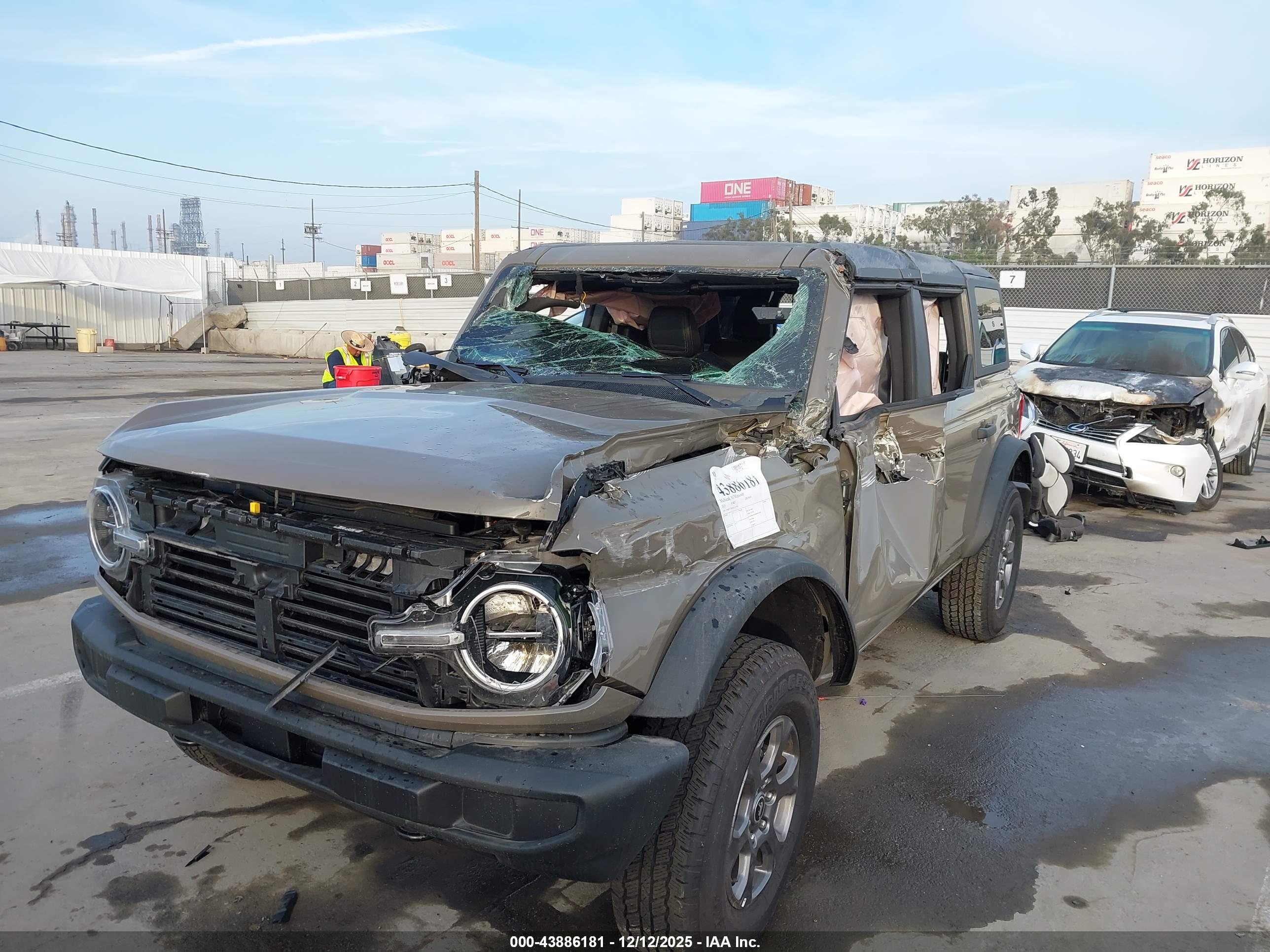 FORD BRONCO image 6