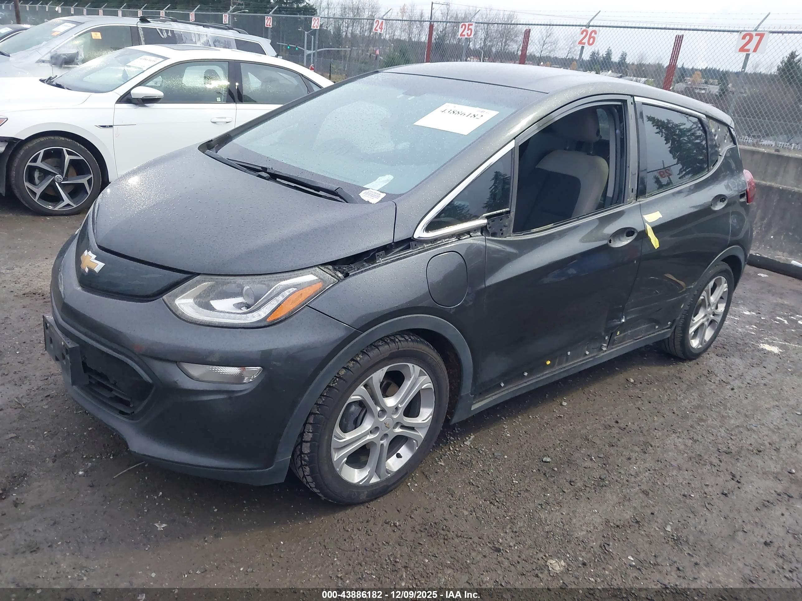 CHEVROLET BOLT image 2