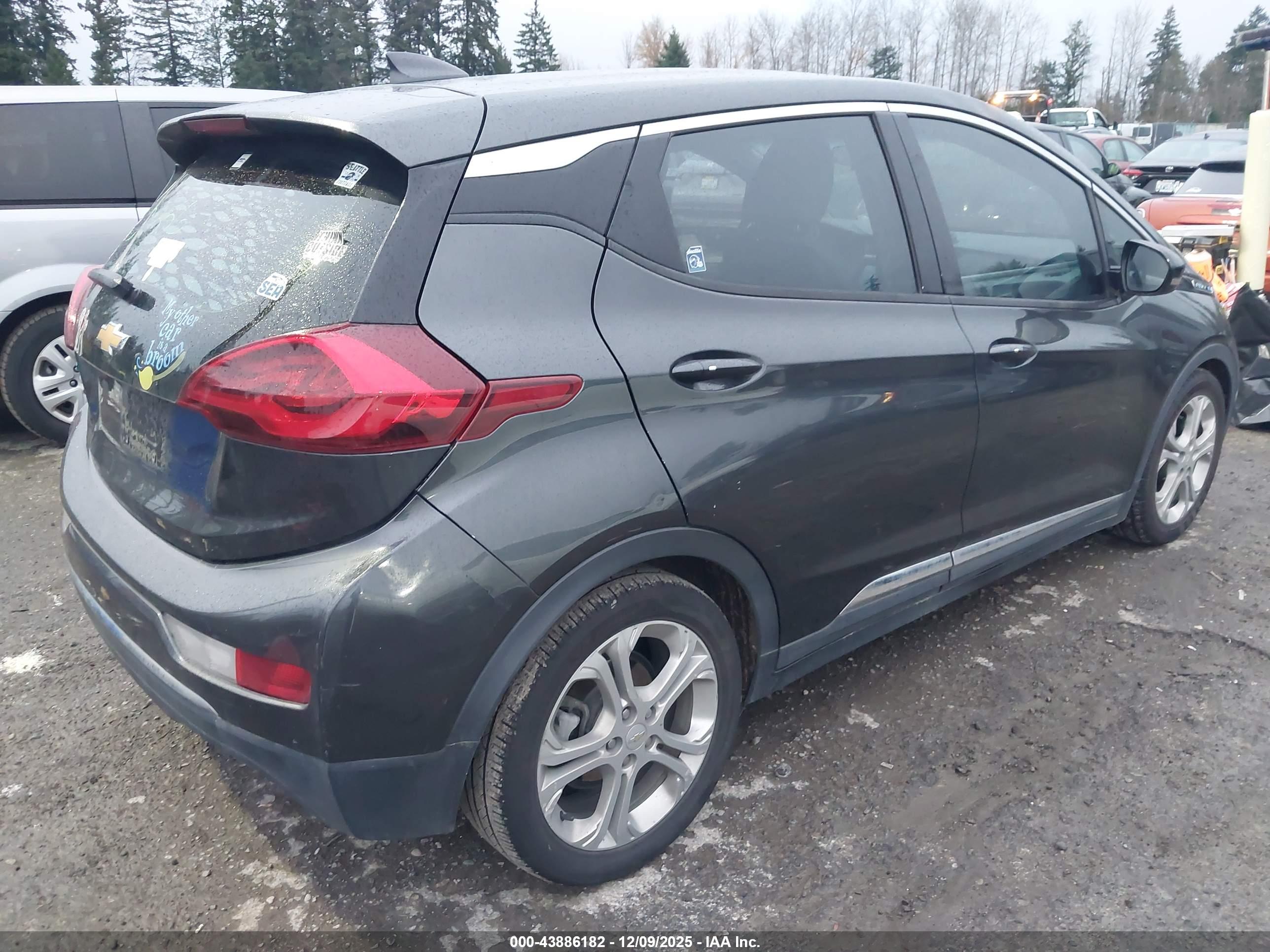 CHEVROLET BOLT image 4