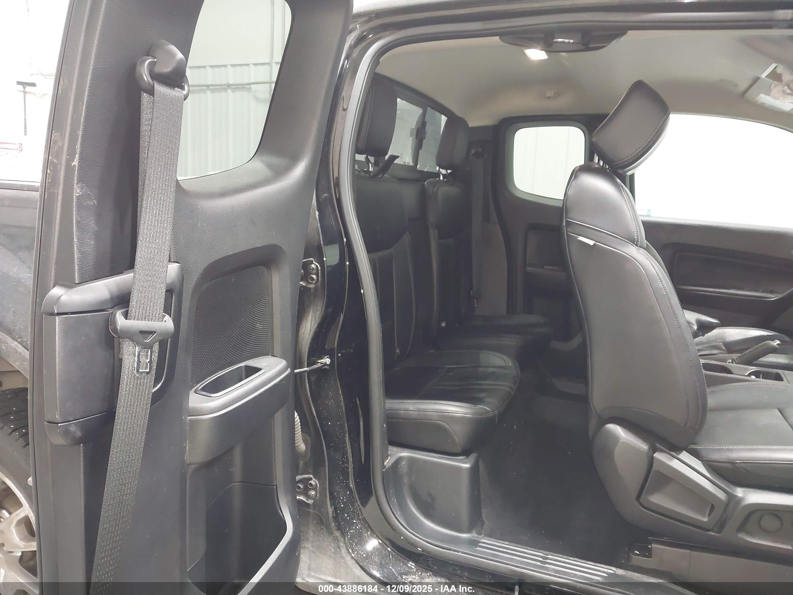 FORD RANGER image 8