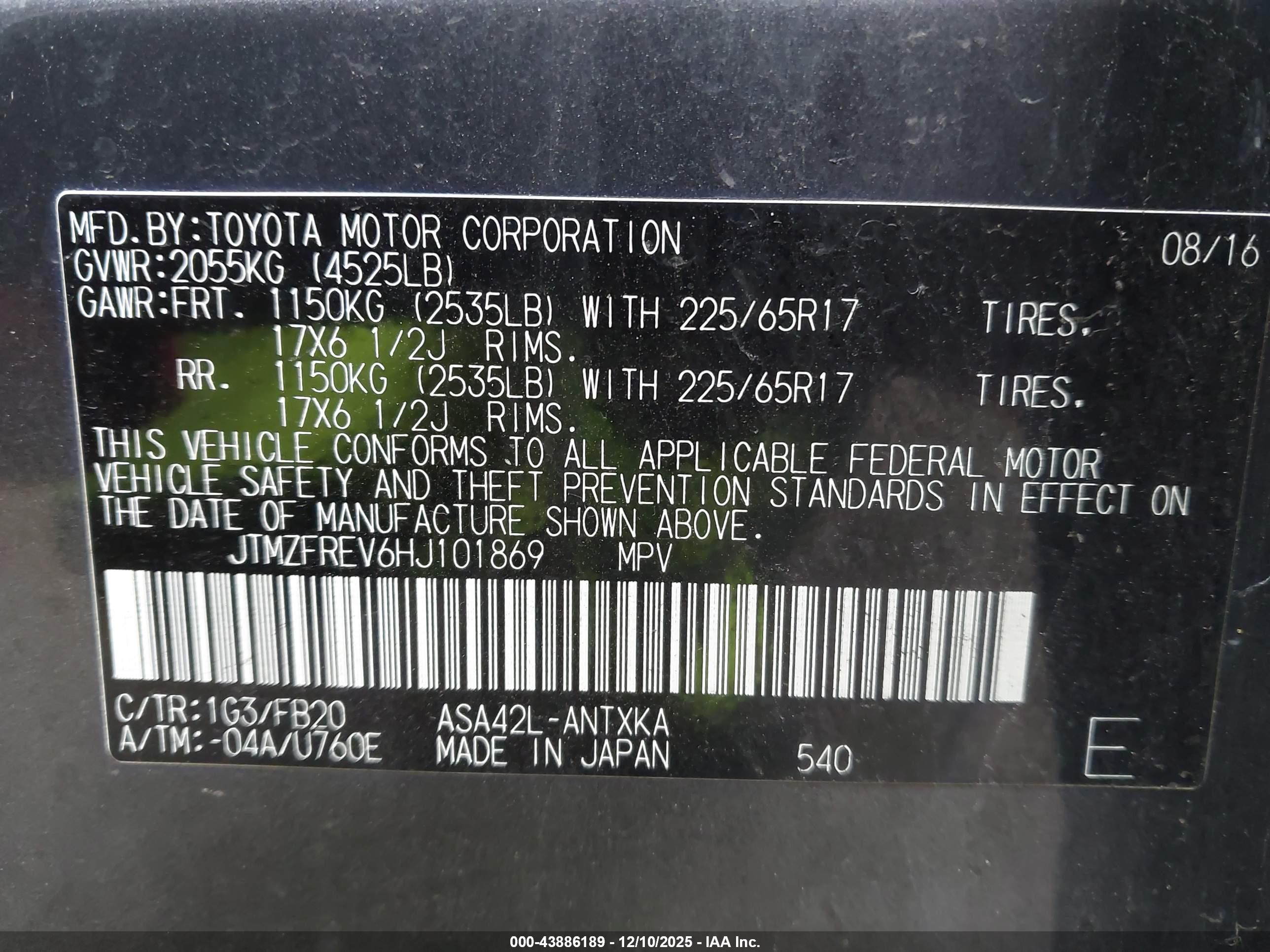 TOYOTA RAV4 image 9