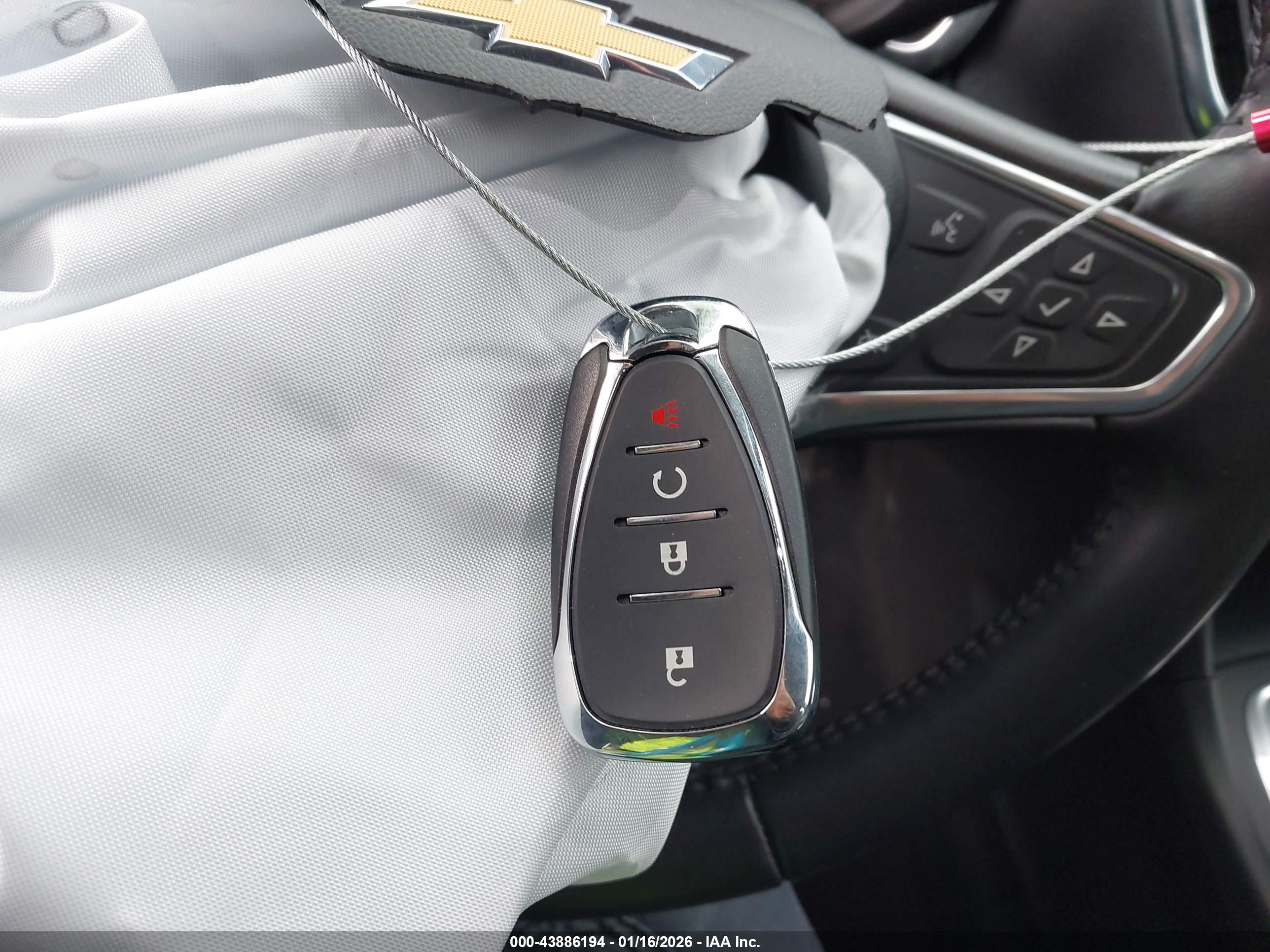 CHEVROLET EQUINOX image 11