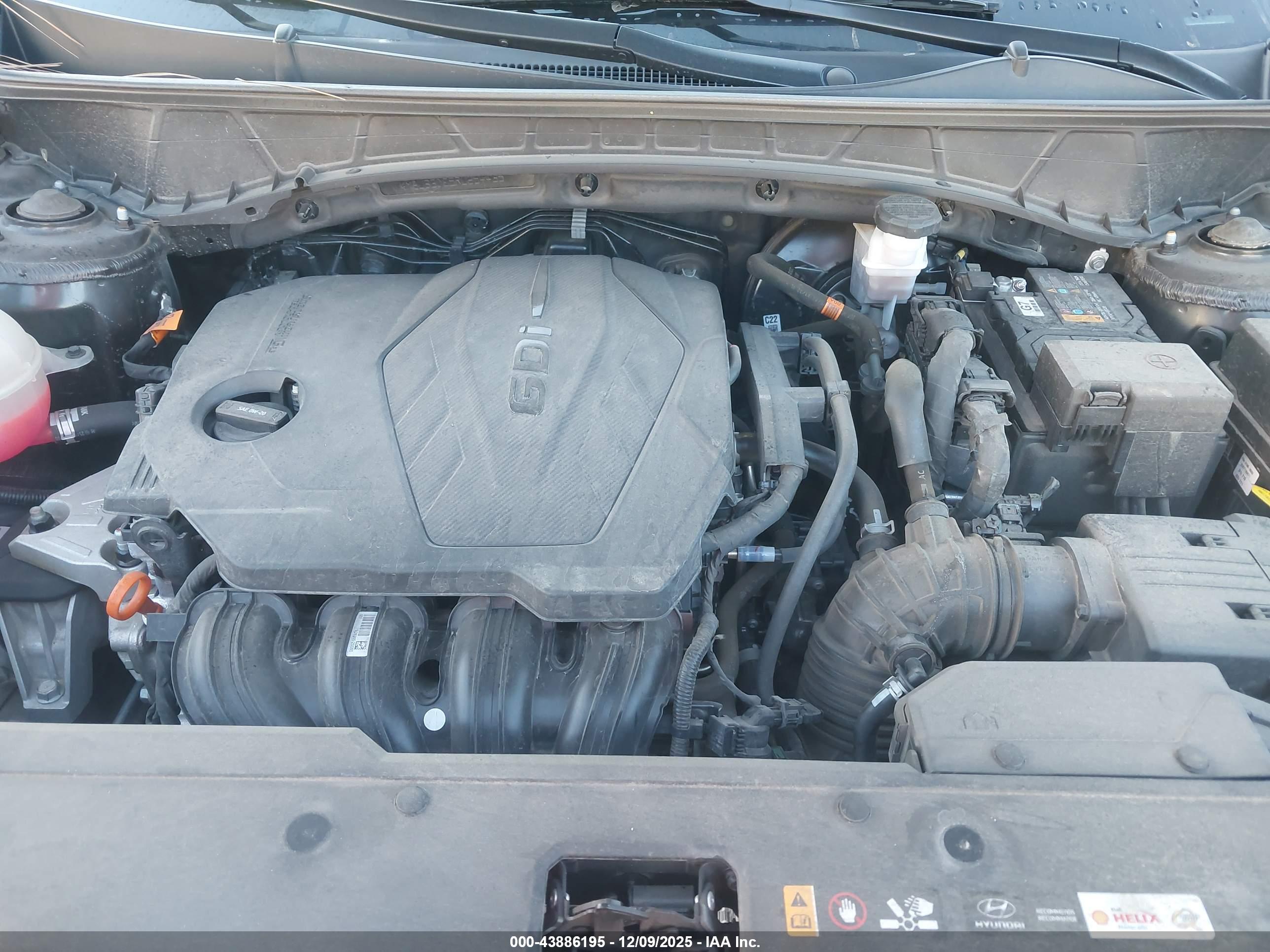 HYUNDAI TUCSON image 10