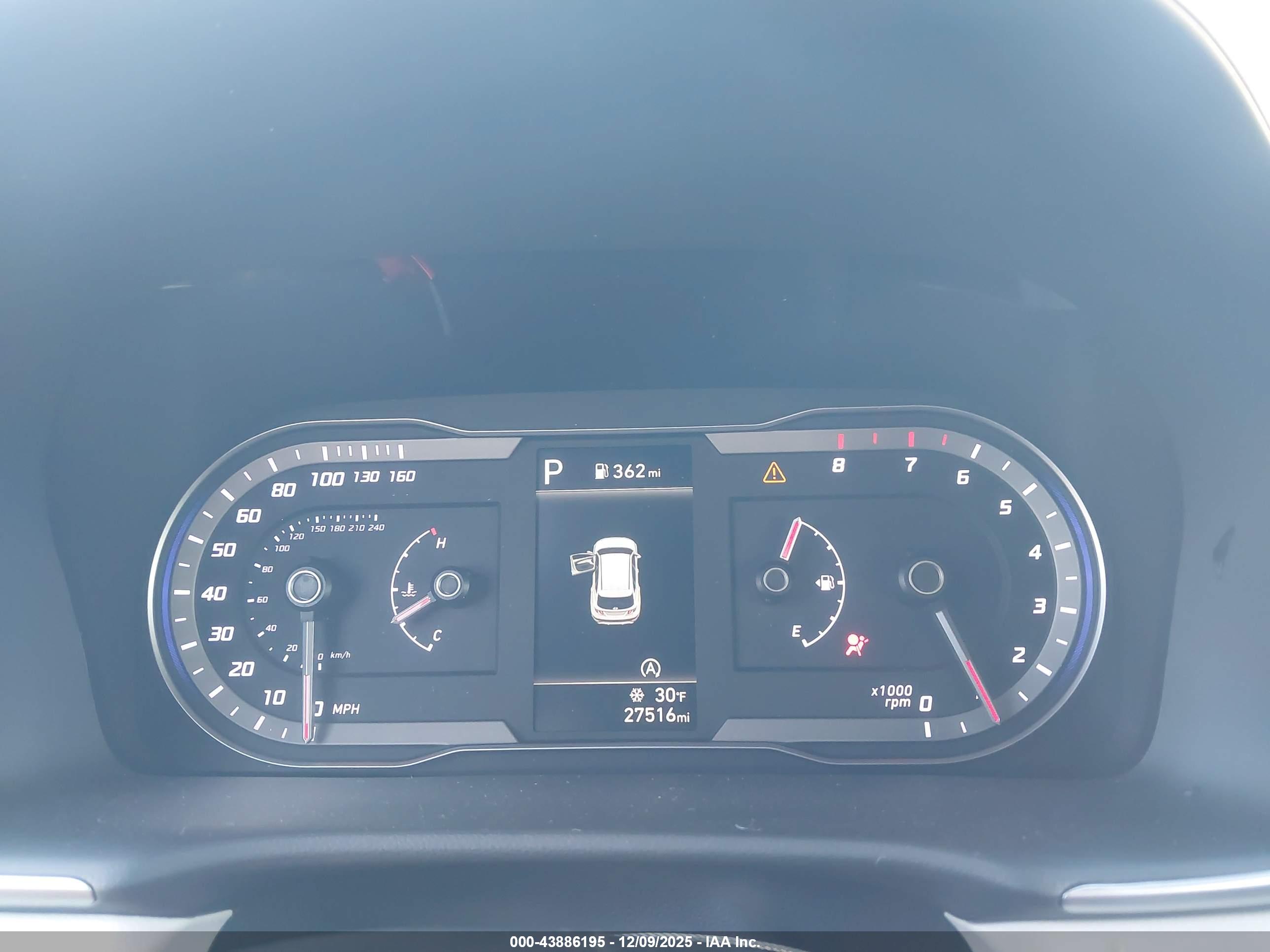 HYUNDAI TUCSON image 7
