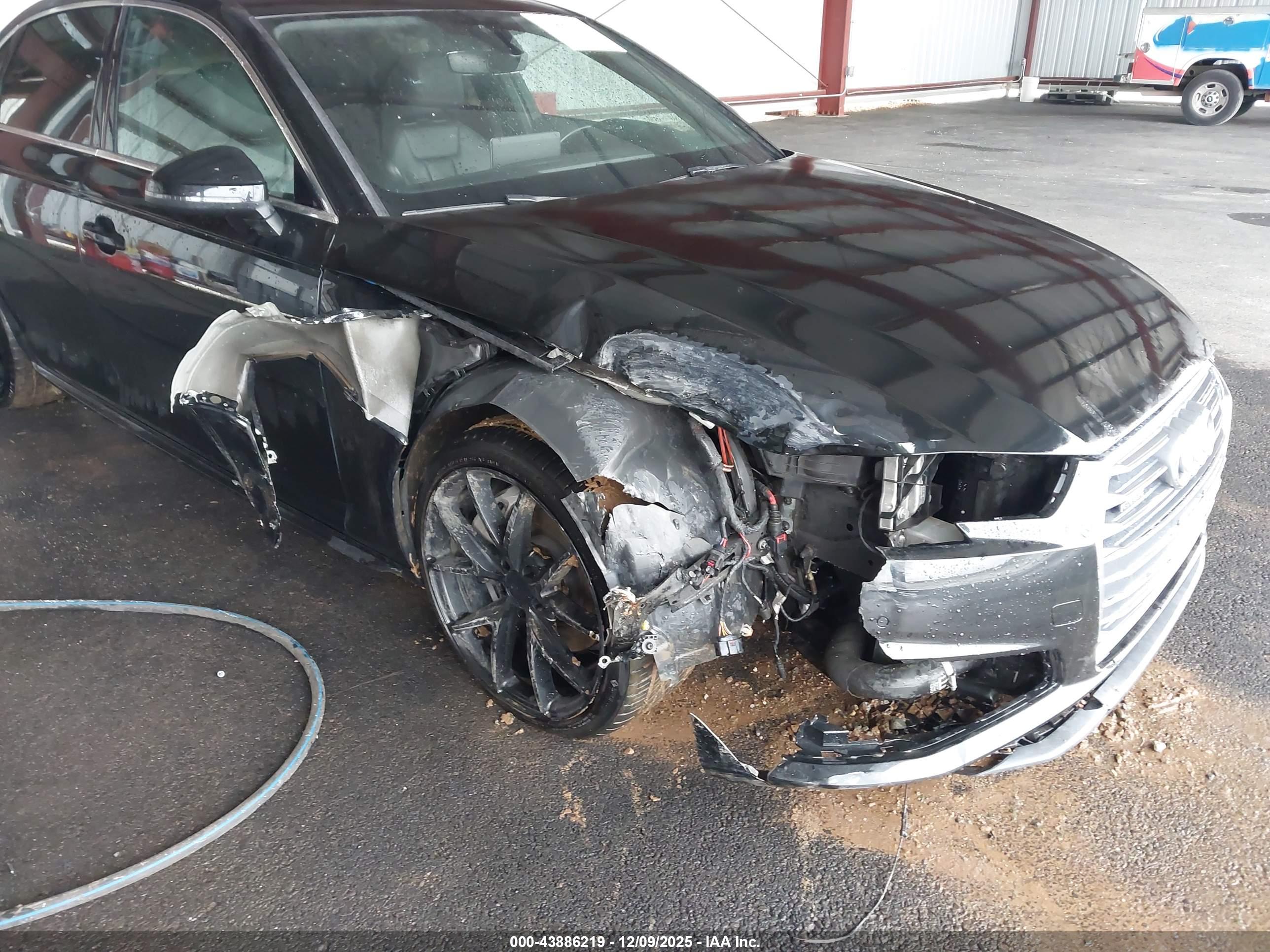 AUDI A4 image 6