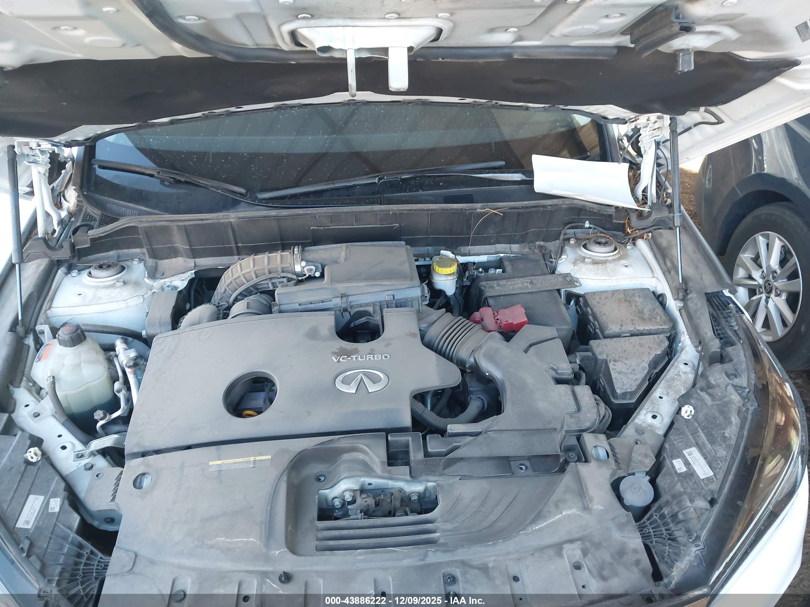 INFINITI QX50 image 10