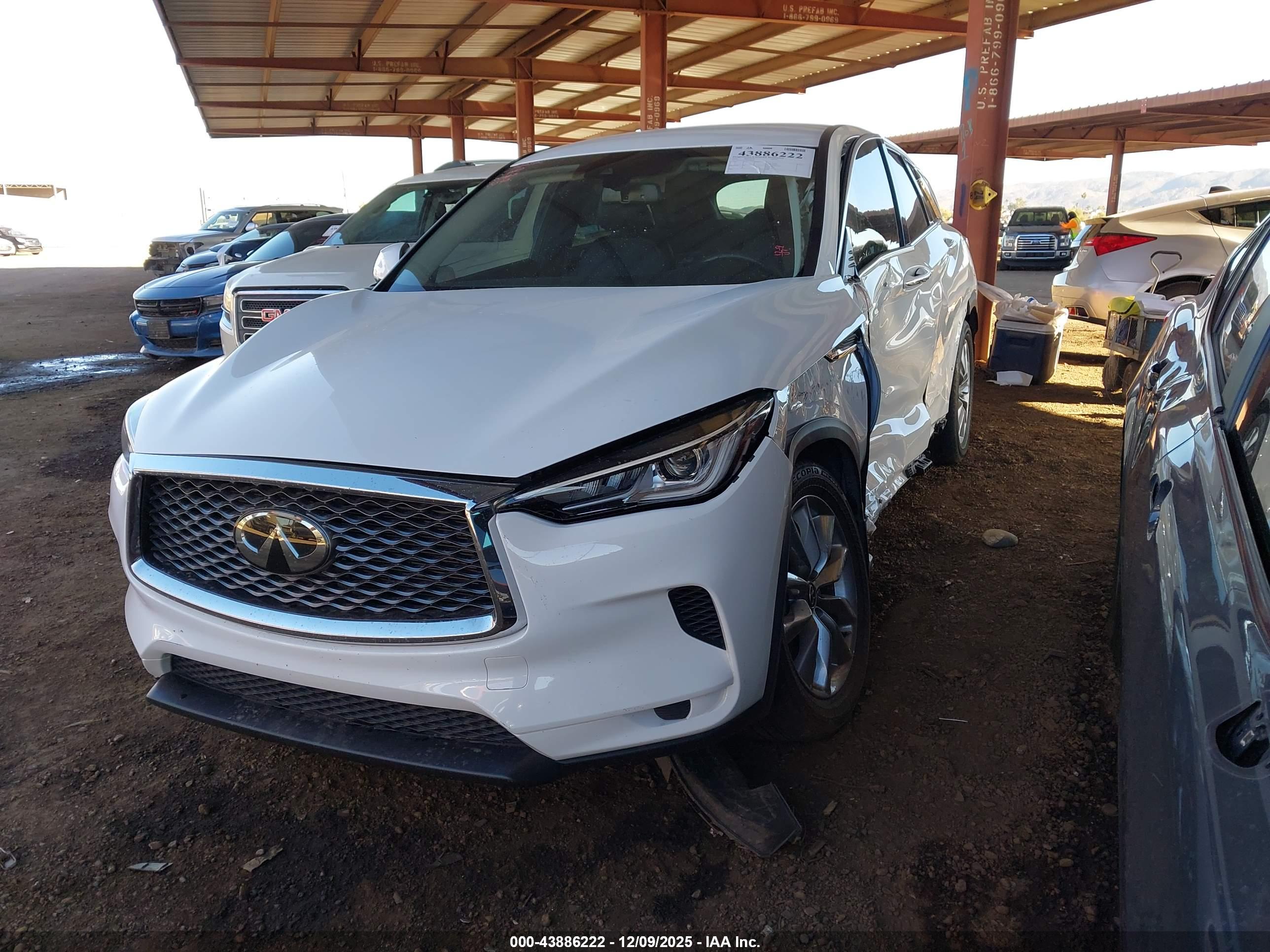 INFINITI QX50 image 2
