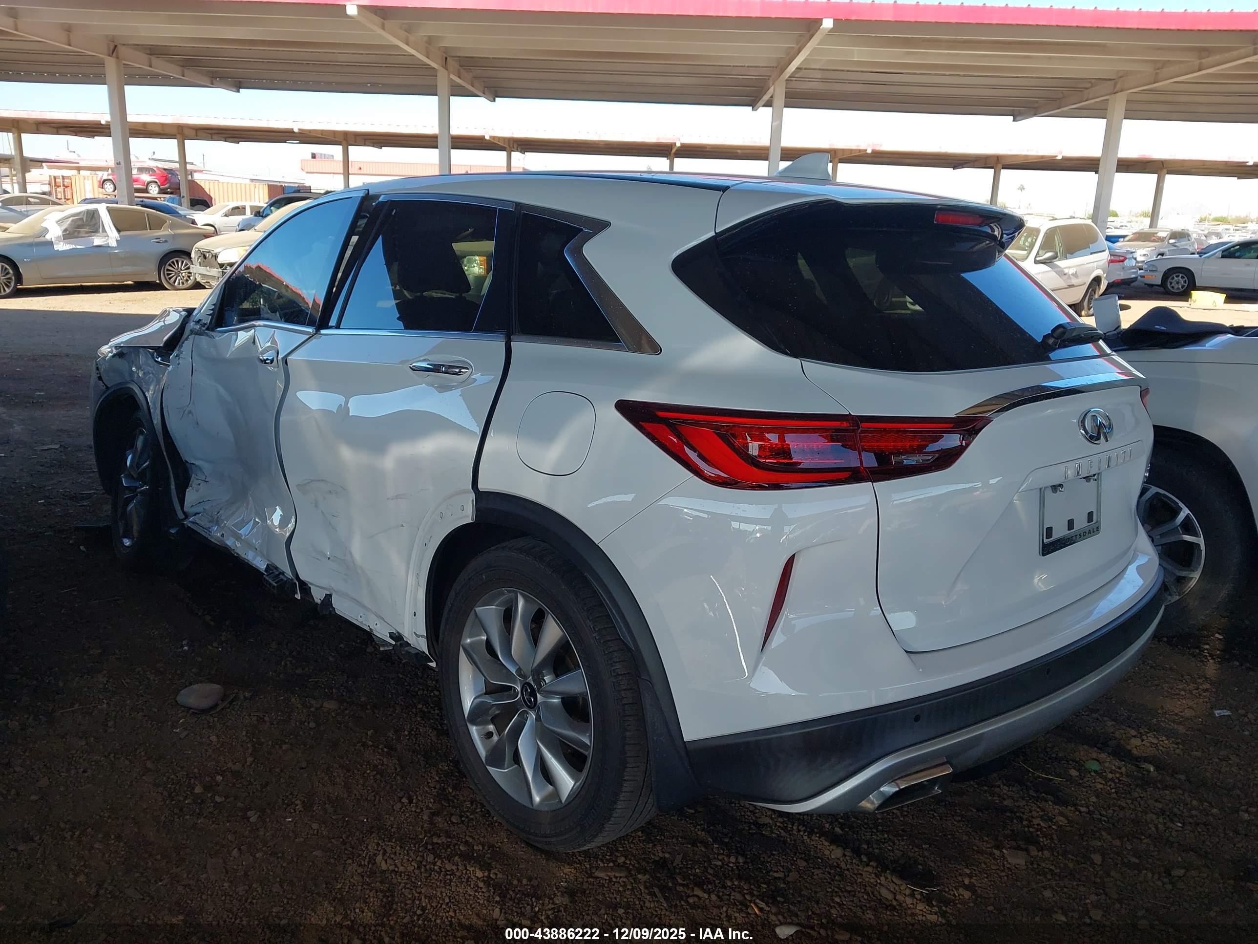 INFINITI QX50 image 3