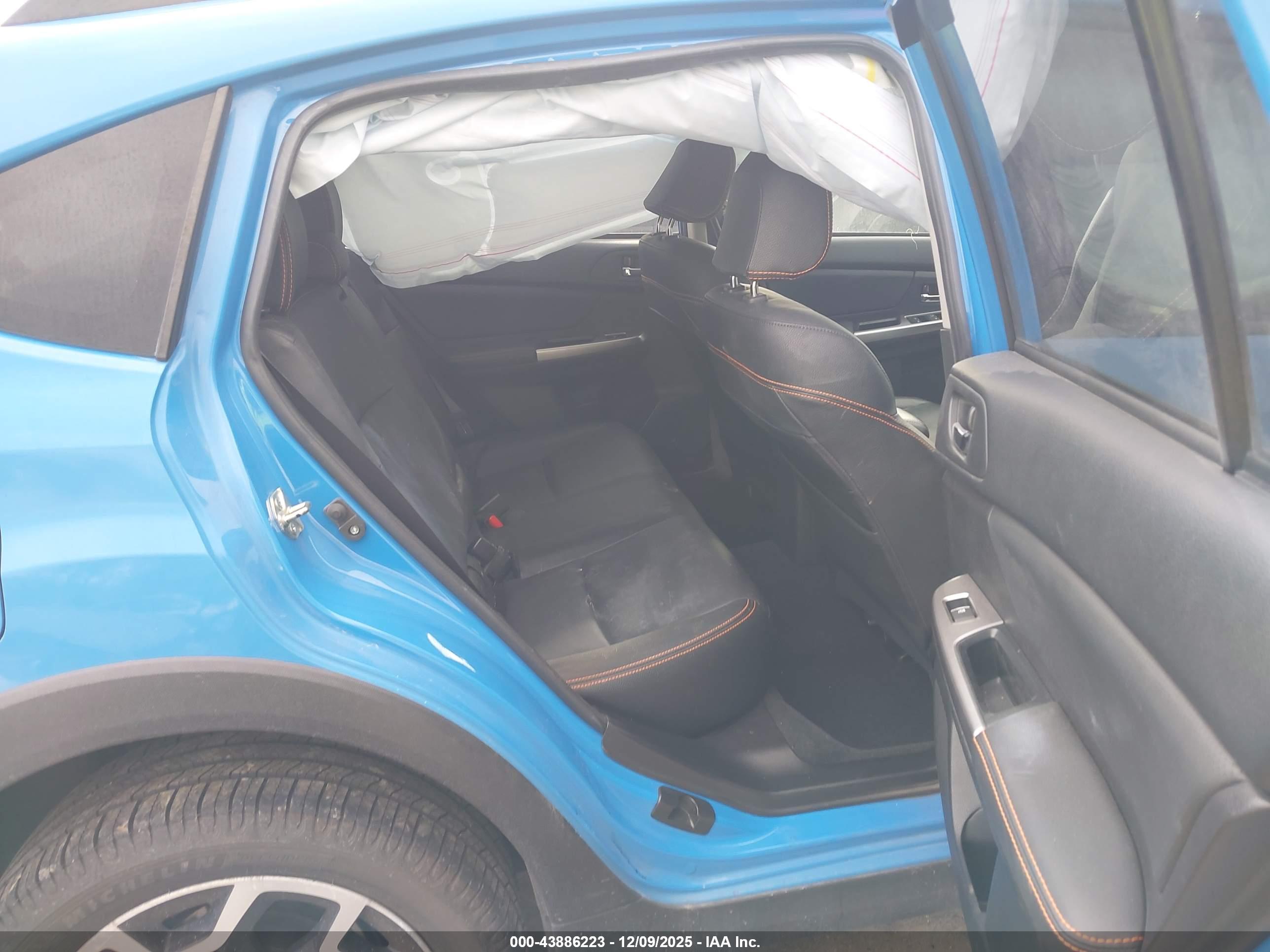 SUBARU CROSSTREK image 8