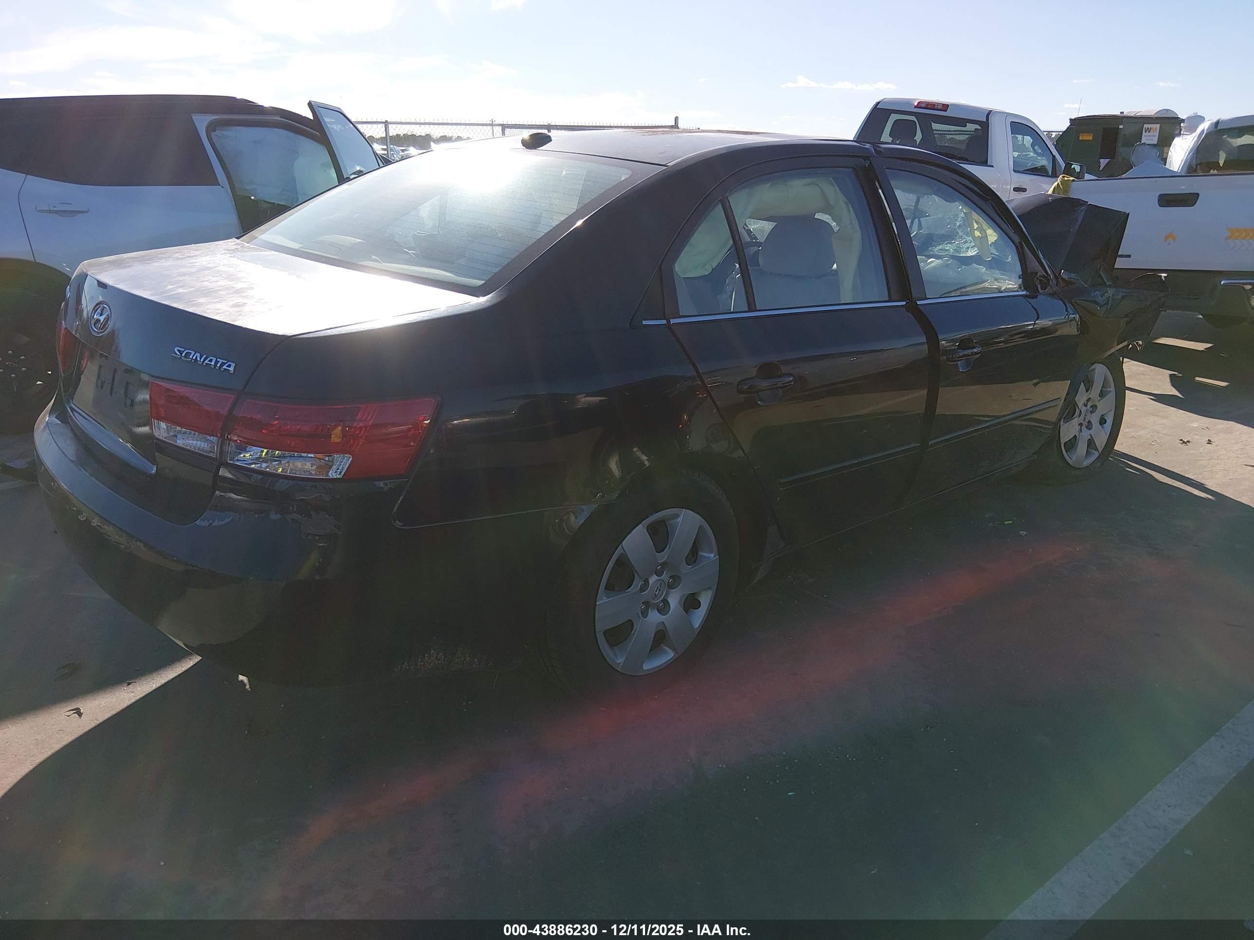 HYUNDAI SONATA image 4