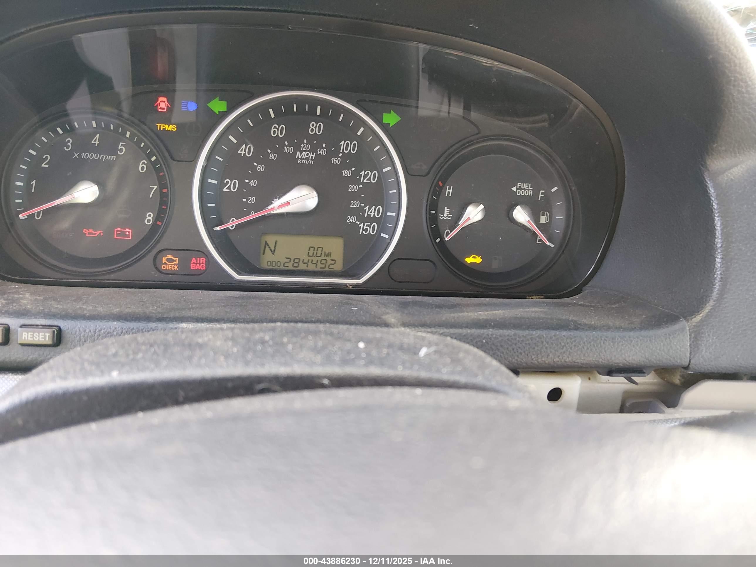 HYUNDAI SONATA image 7