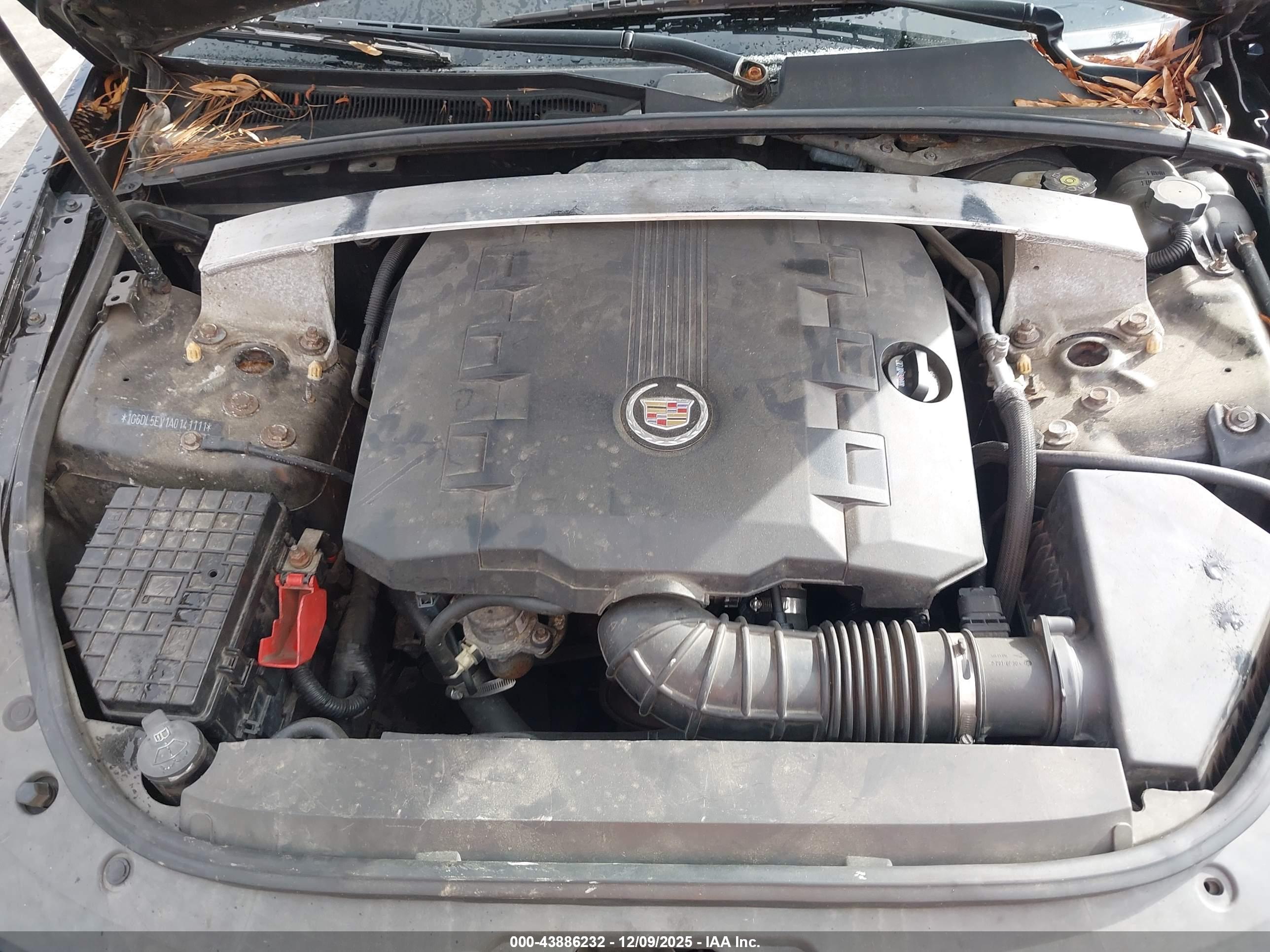 CADILLAC CTS image 10