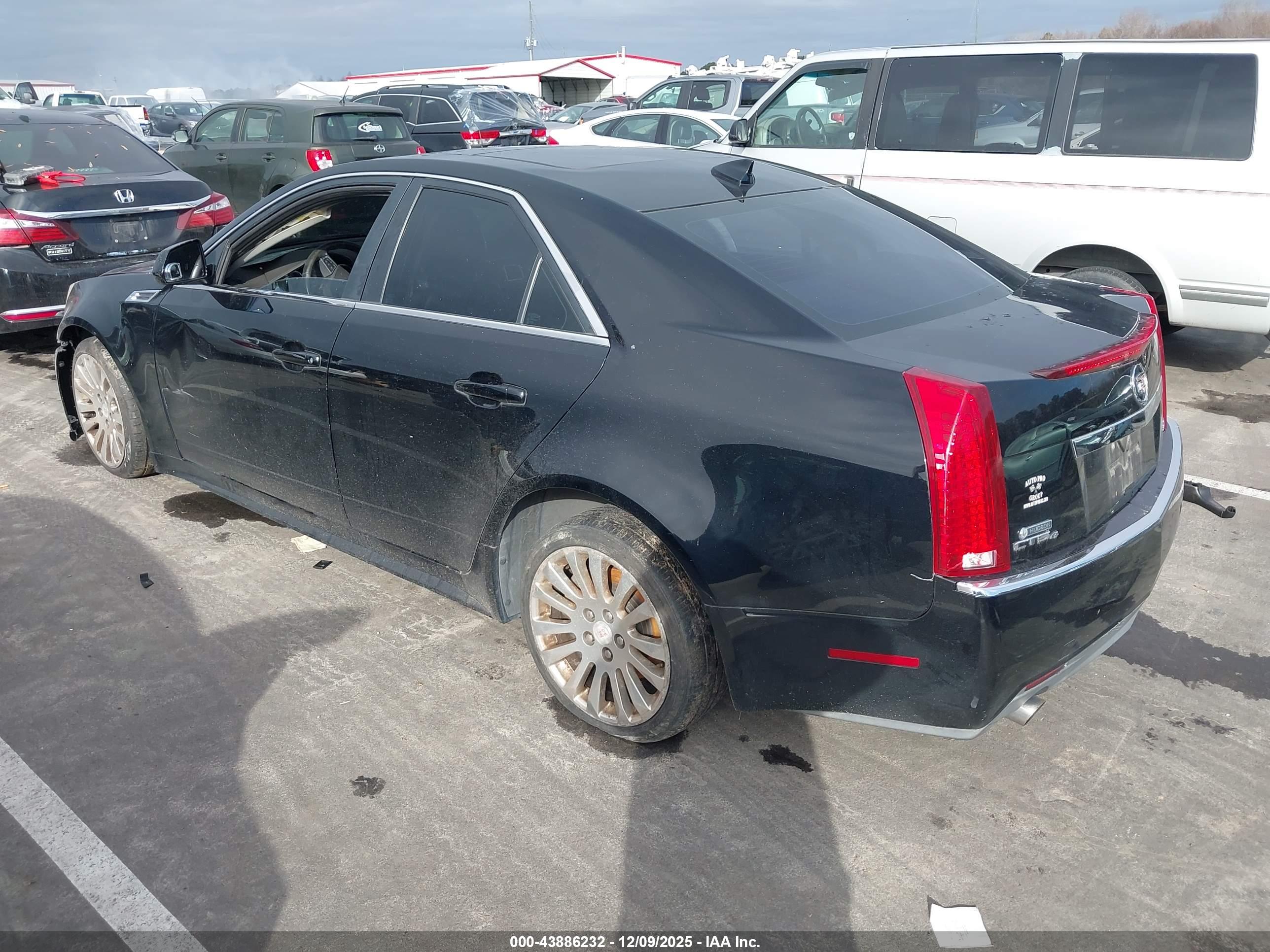 CADILLAC CTS image 3