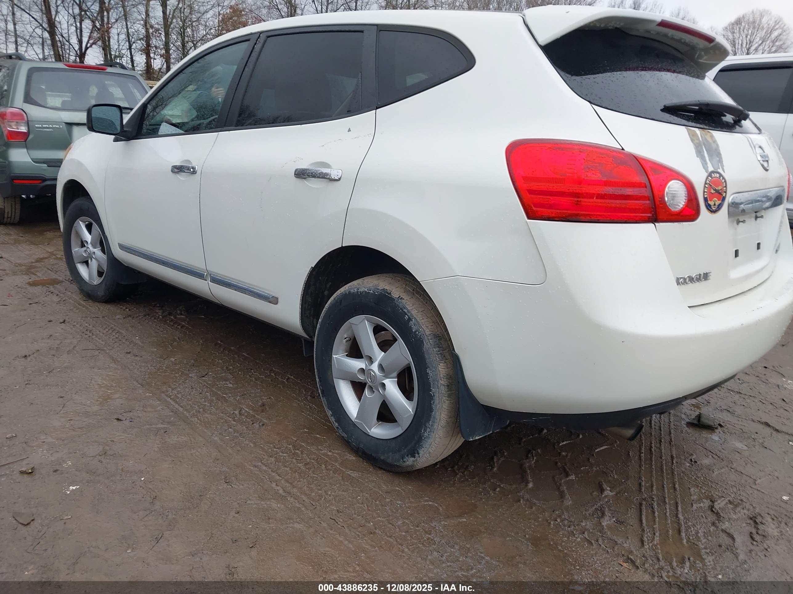 NISSAN ROGUE image 3