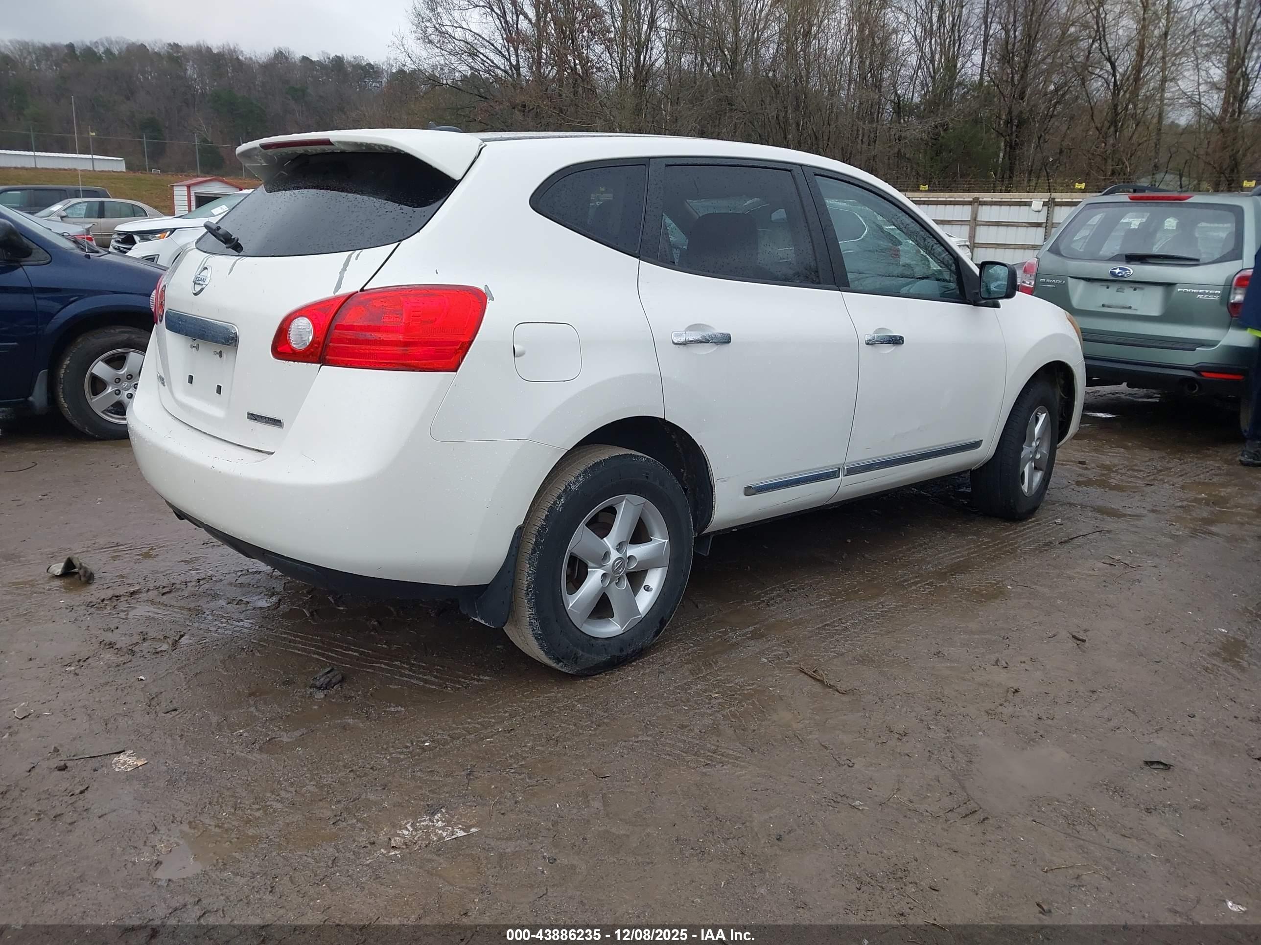 NISSAN ROGUE image 4