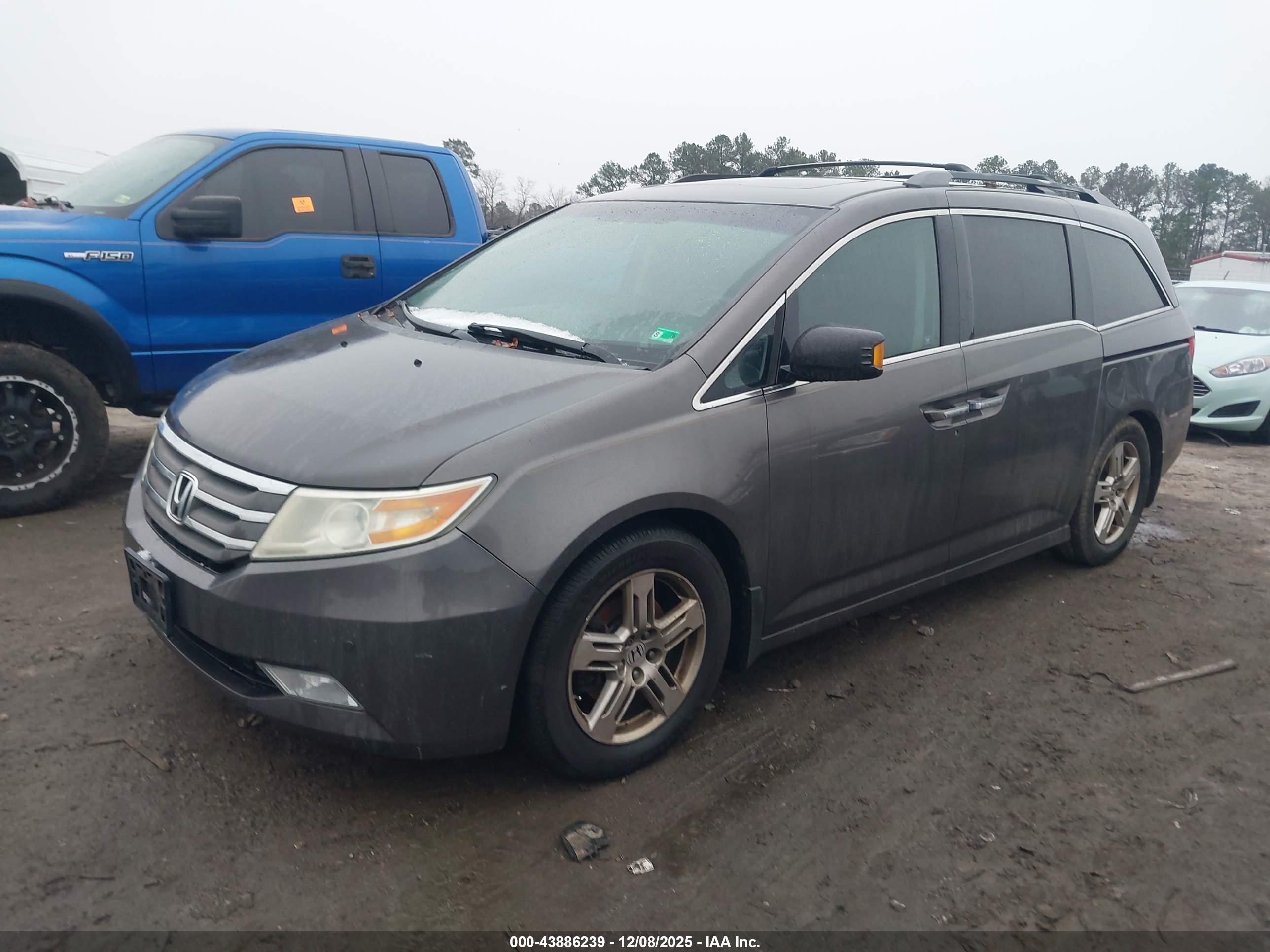 HONDA ODYSSEY image 2