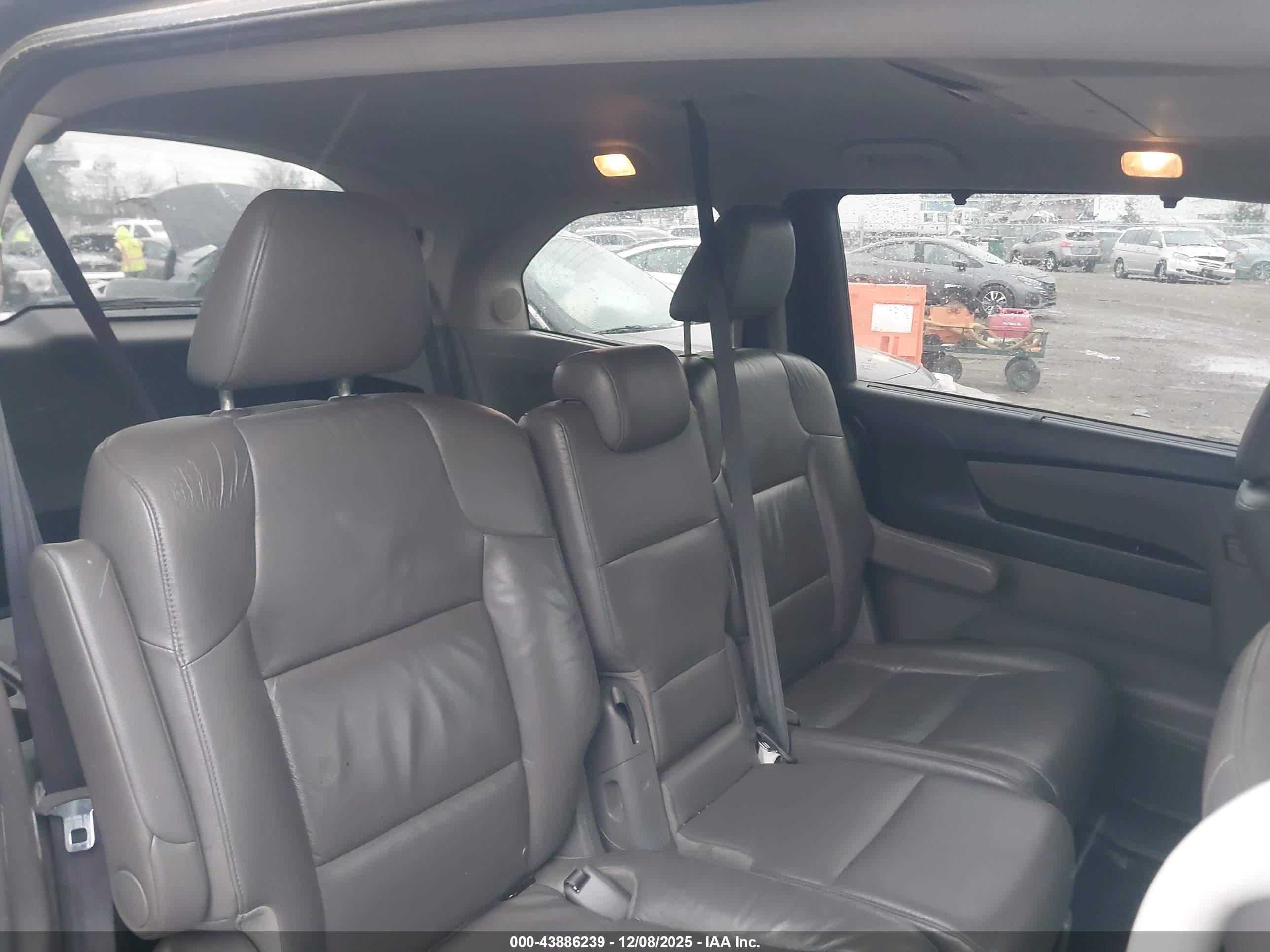 HONDA ODYSSEY image 8