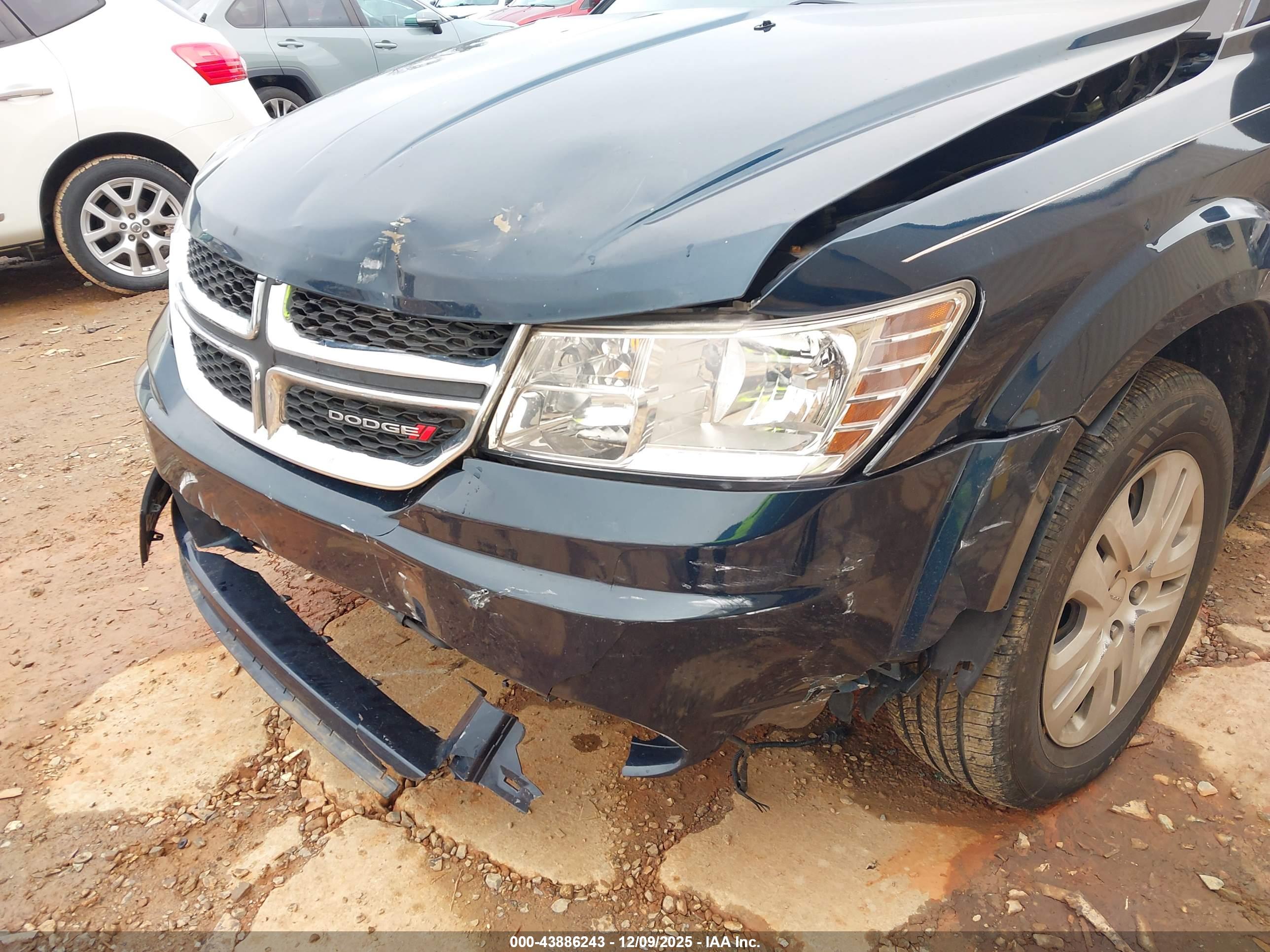 DODGE JOURNEY image 6