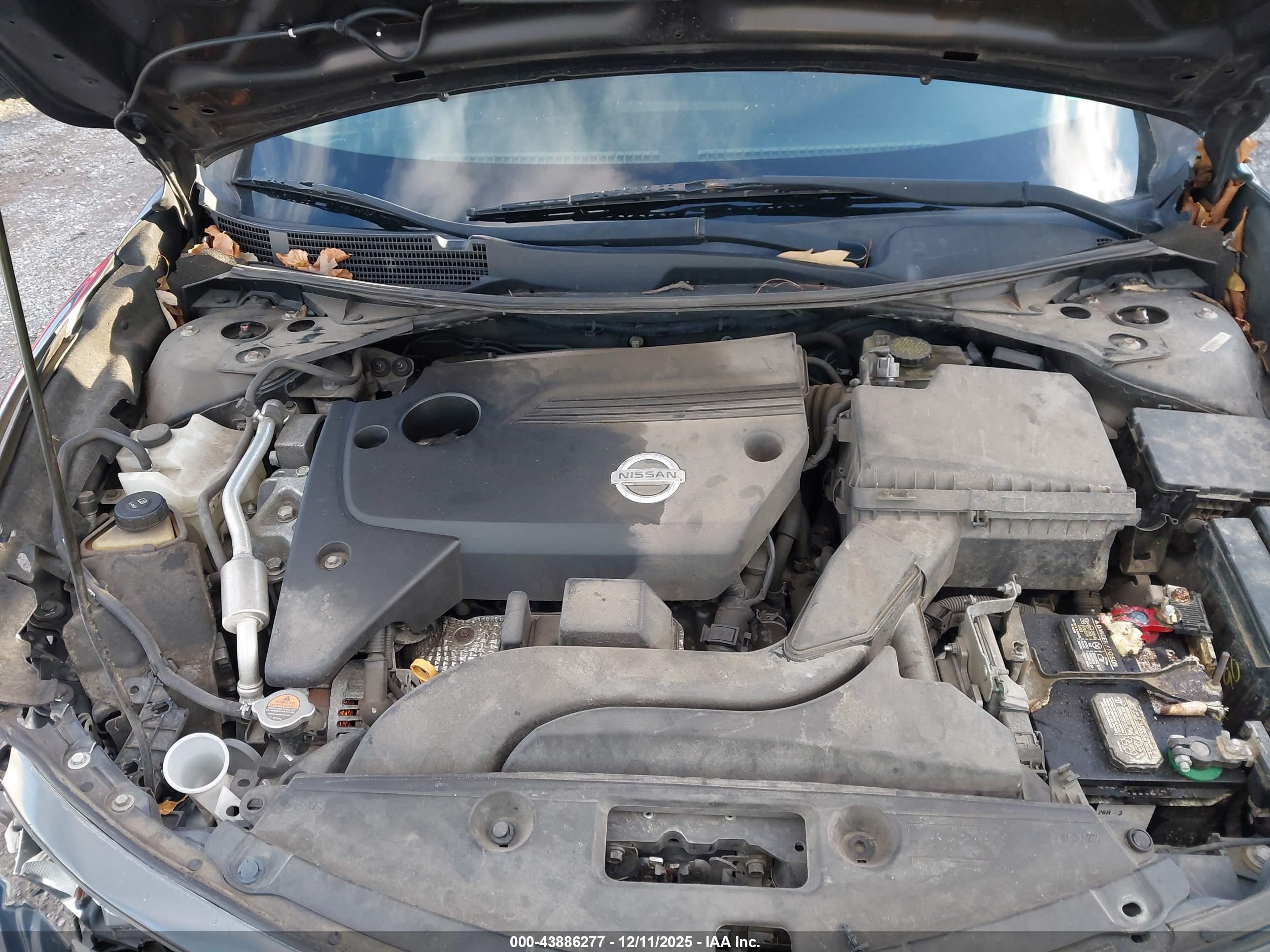 NISSAN ALTIMA image 10