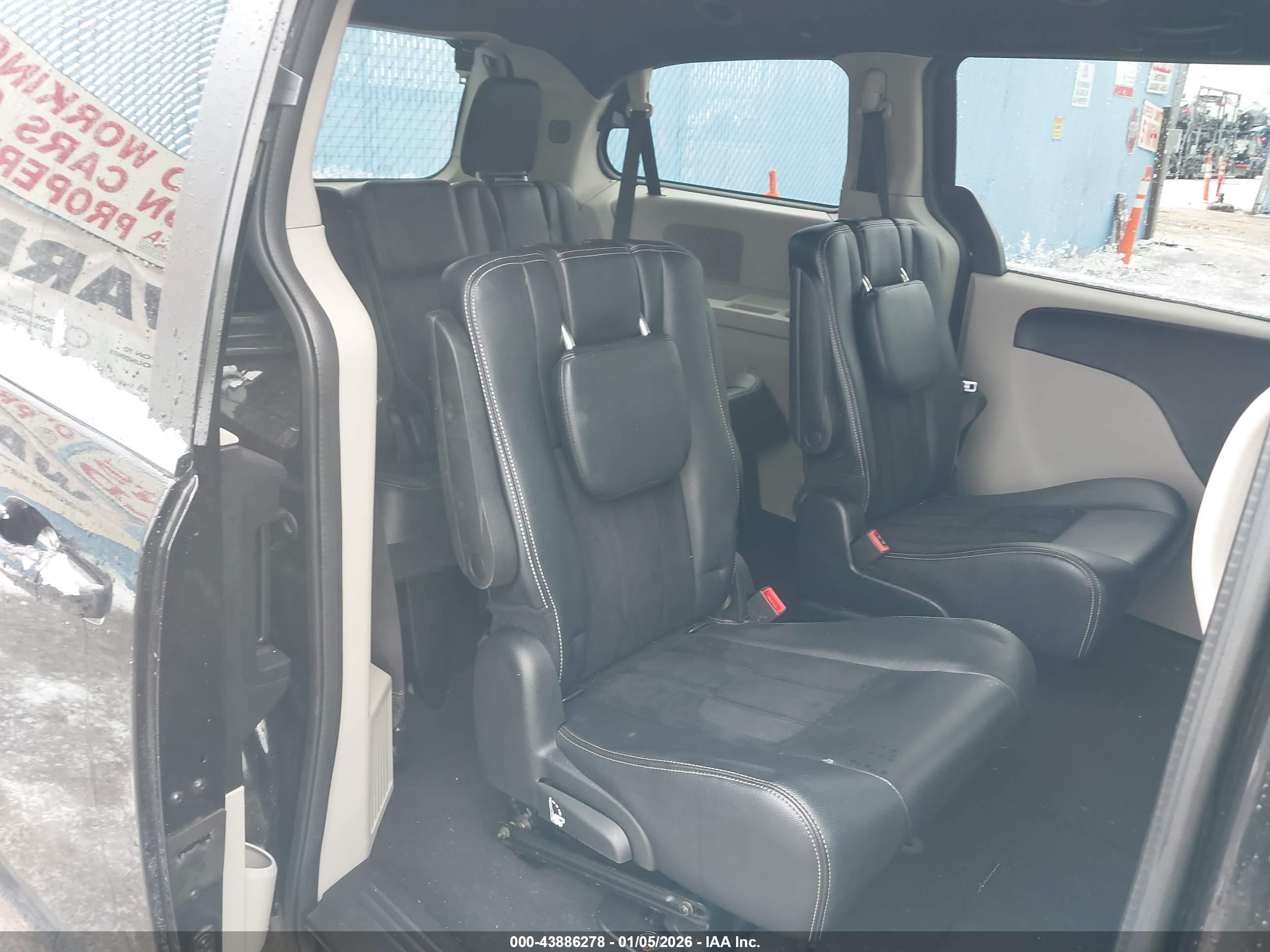DODGE GRAND image 8