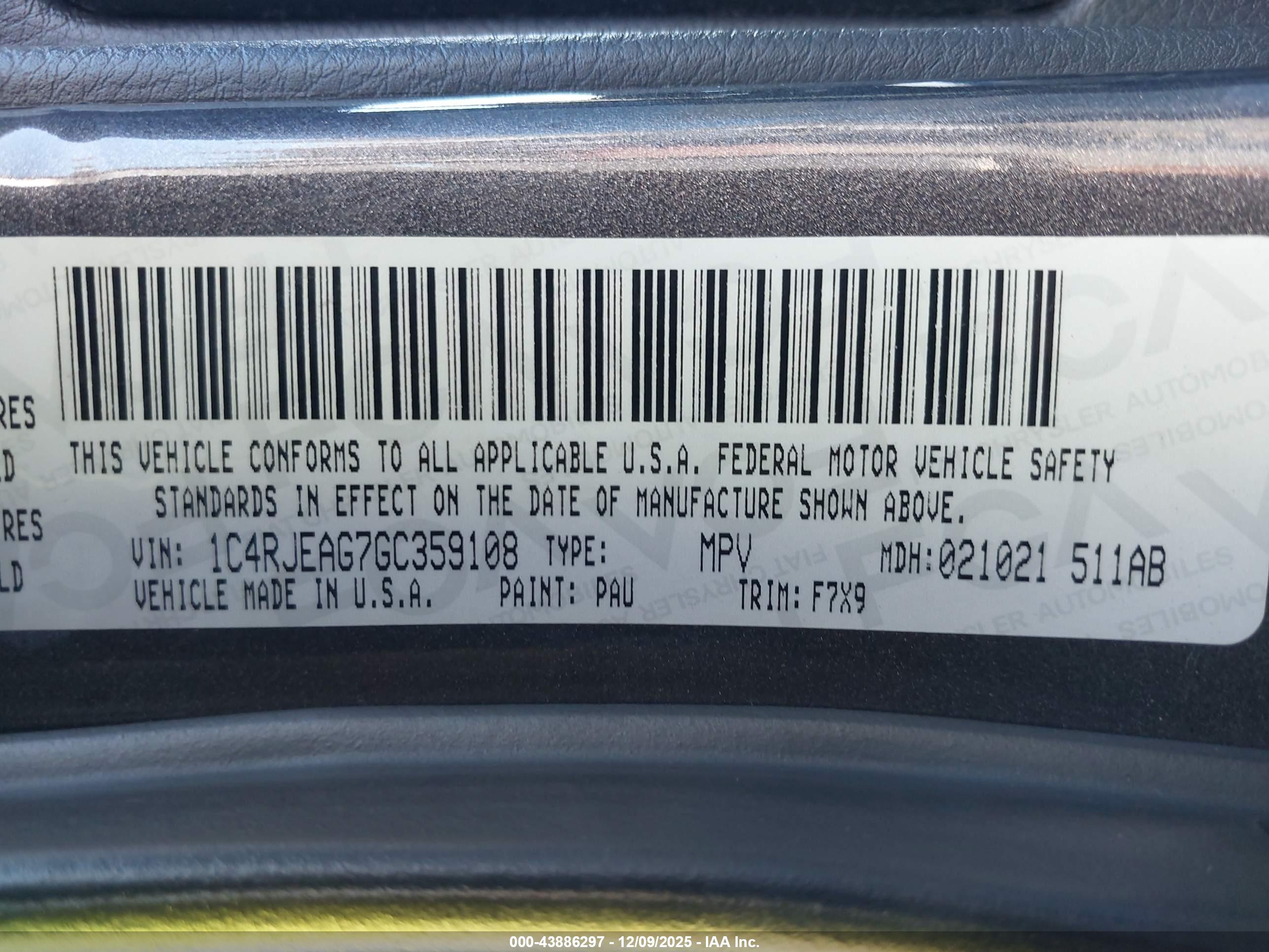 JEEP GRAND image 9