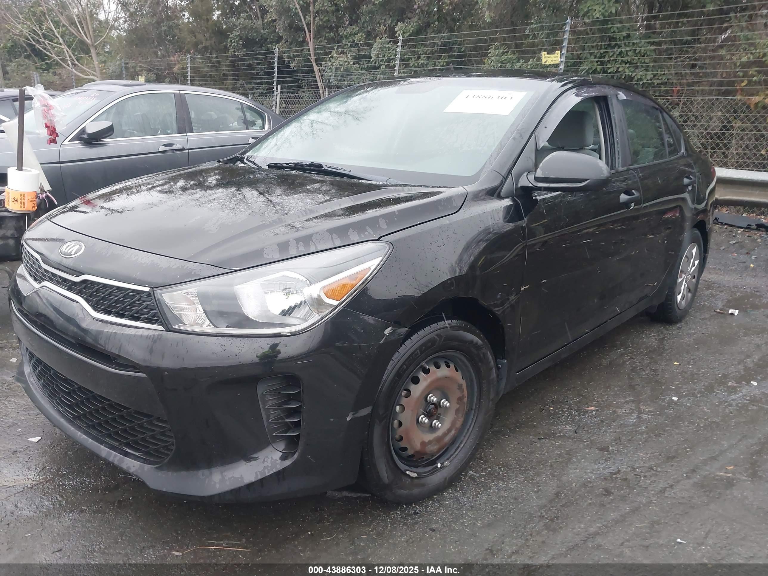 KIA RIO image 6