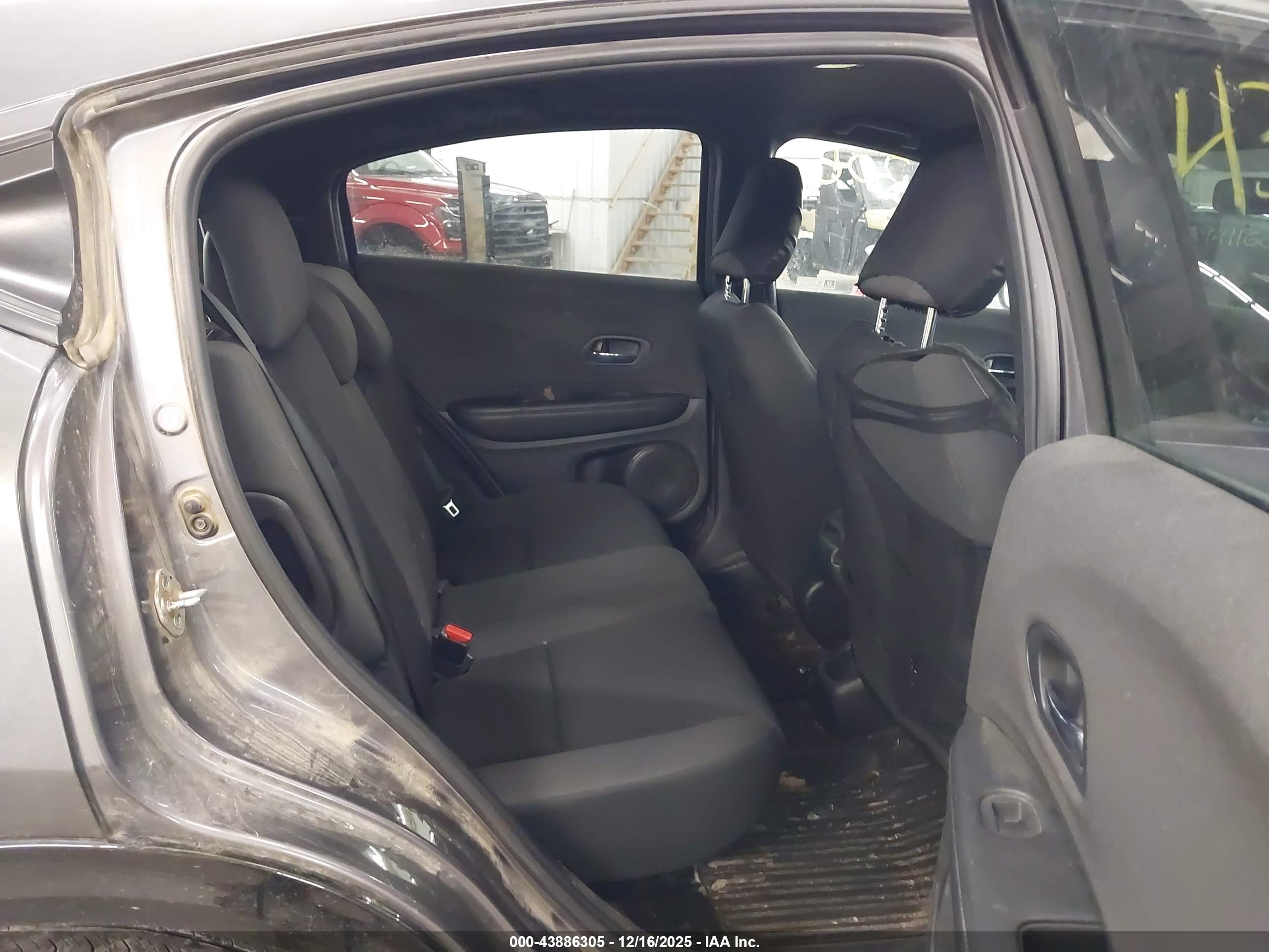 HONDA HR-V image 8