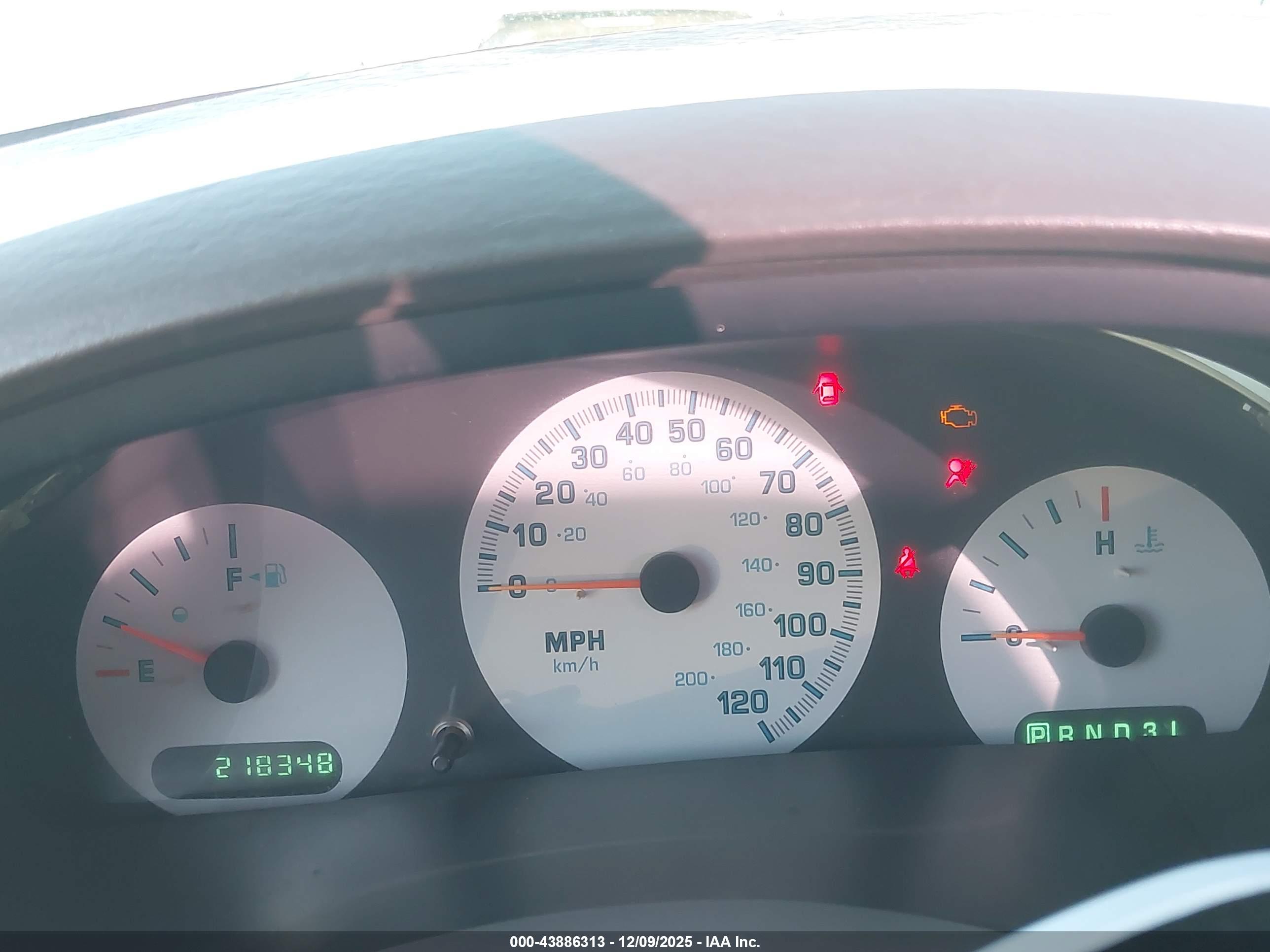 DODGE CARAVAN image 7