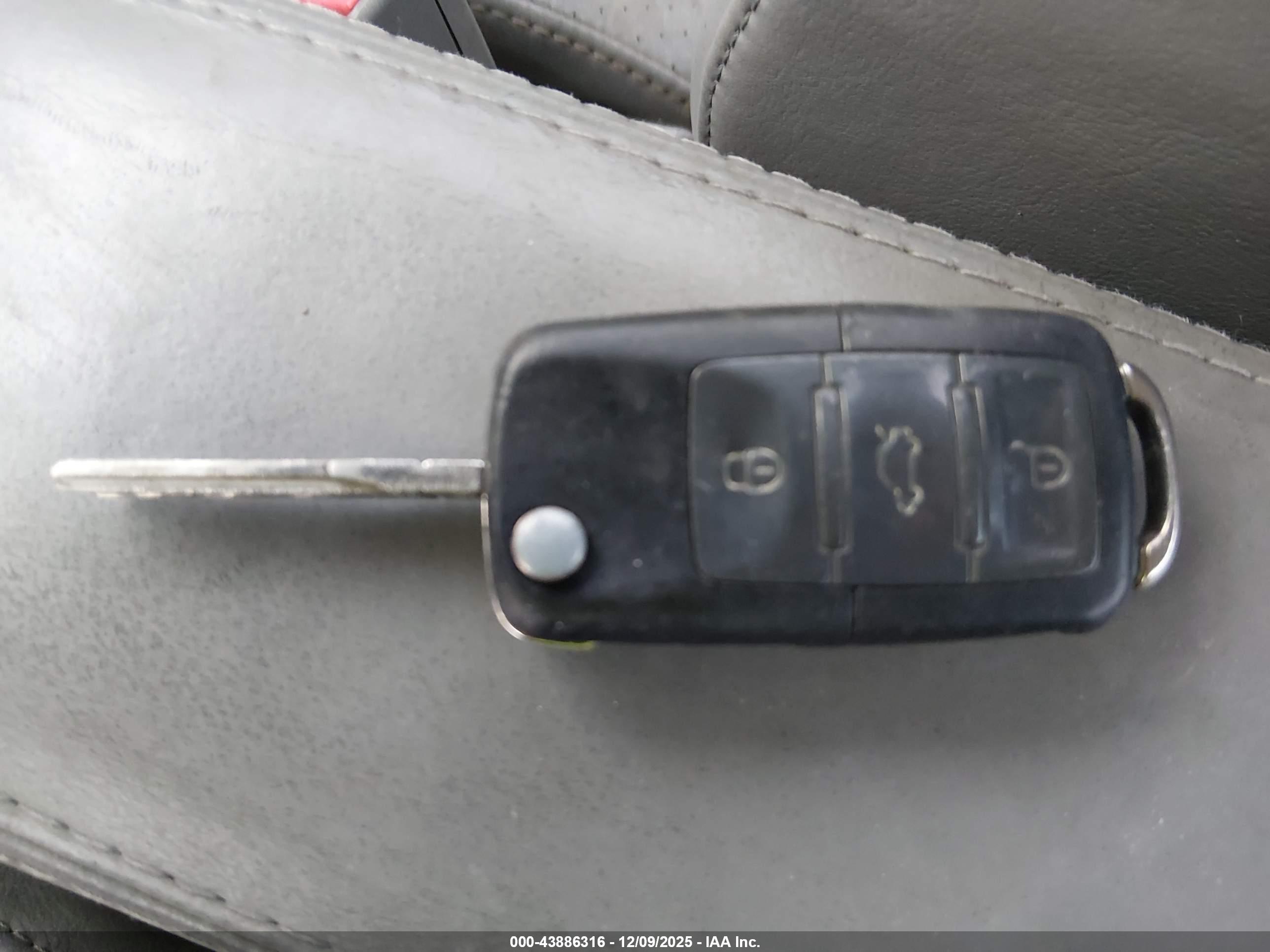 VOLKSWAGEN NEW image 11