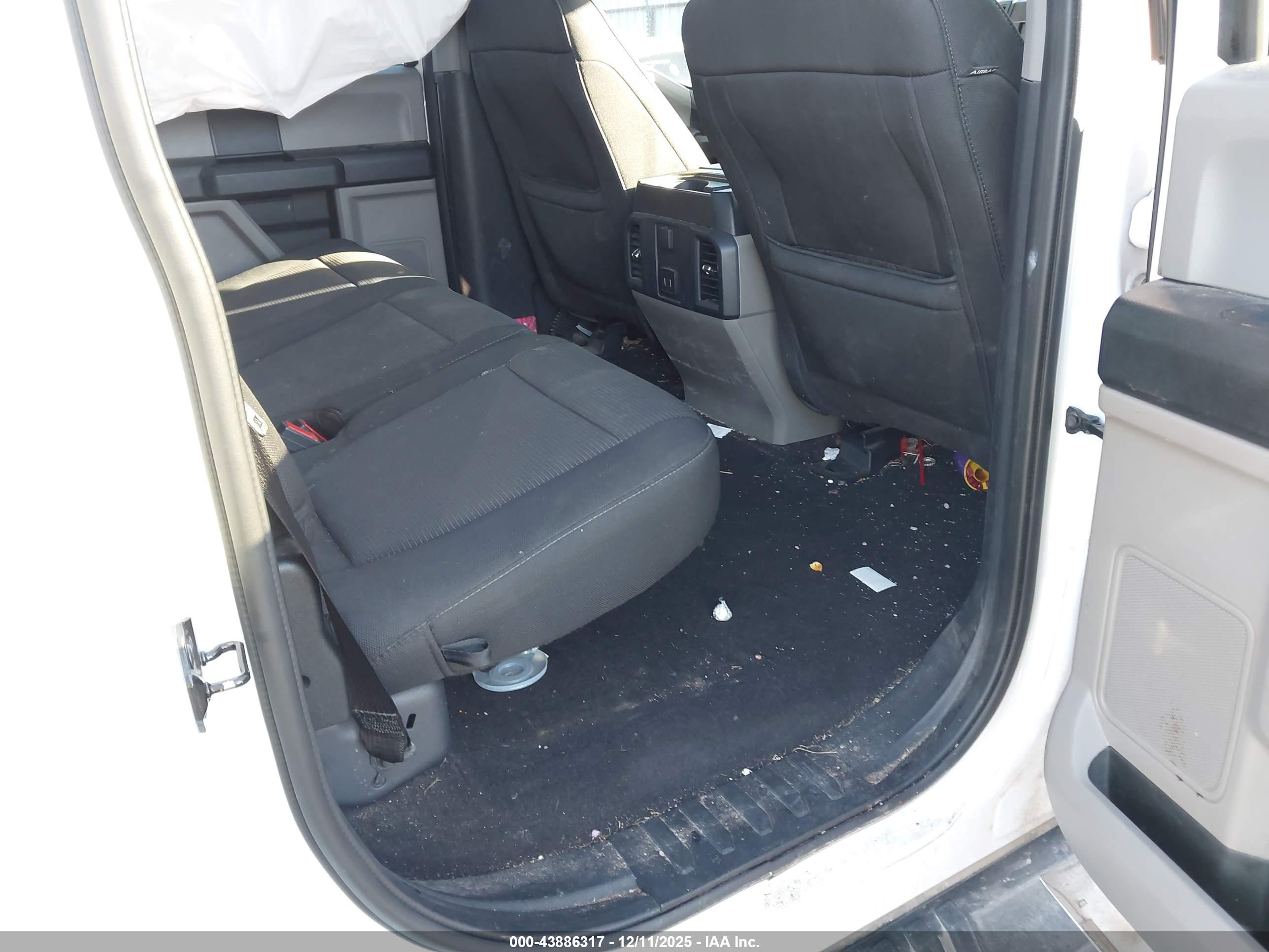FORD F-150 image 8