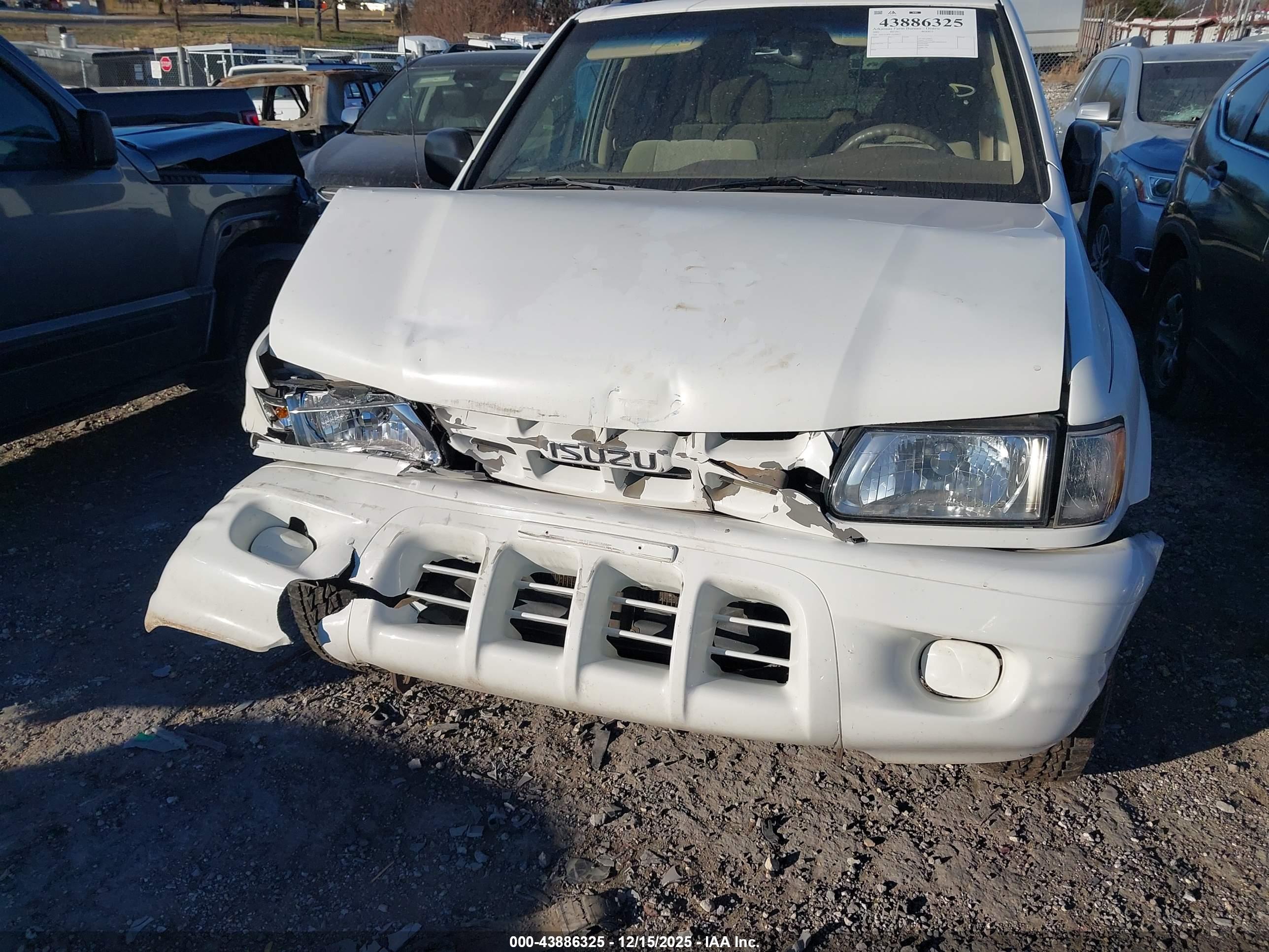 ISUZU RODEO image 6