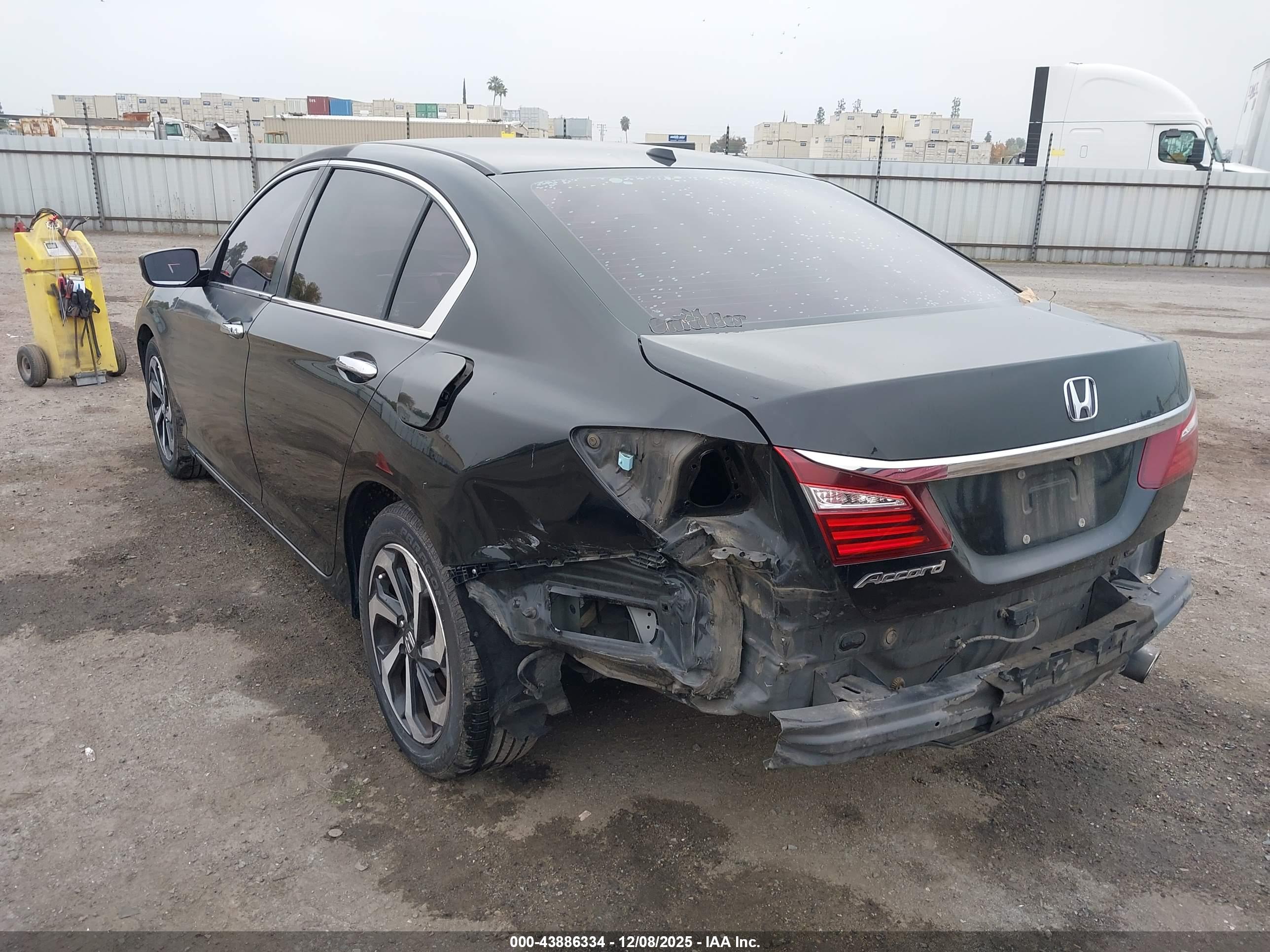 HONDA ACCORD image 3