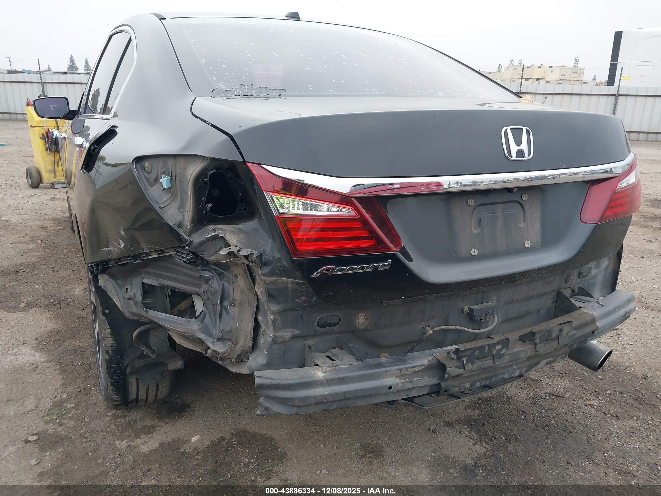 HONDA ACCORD image 6