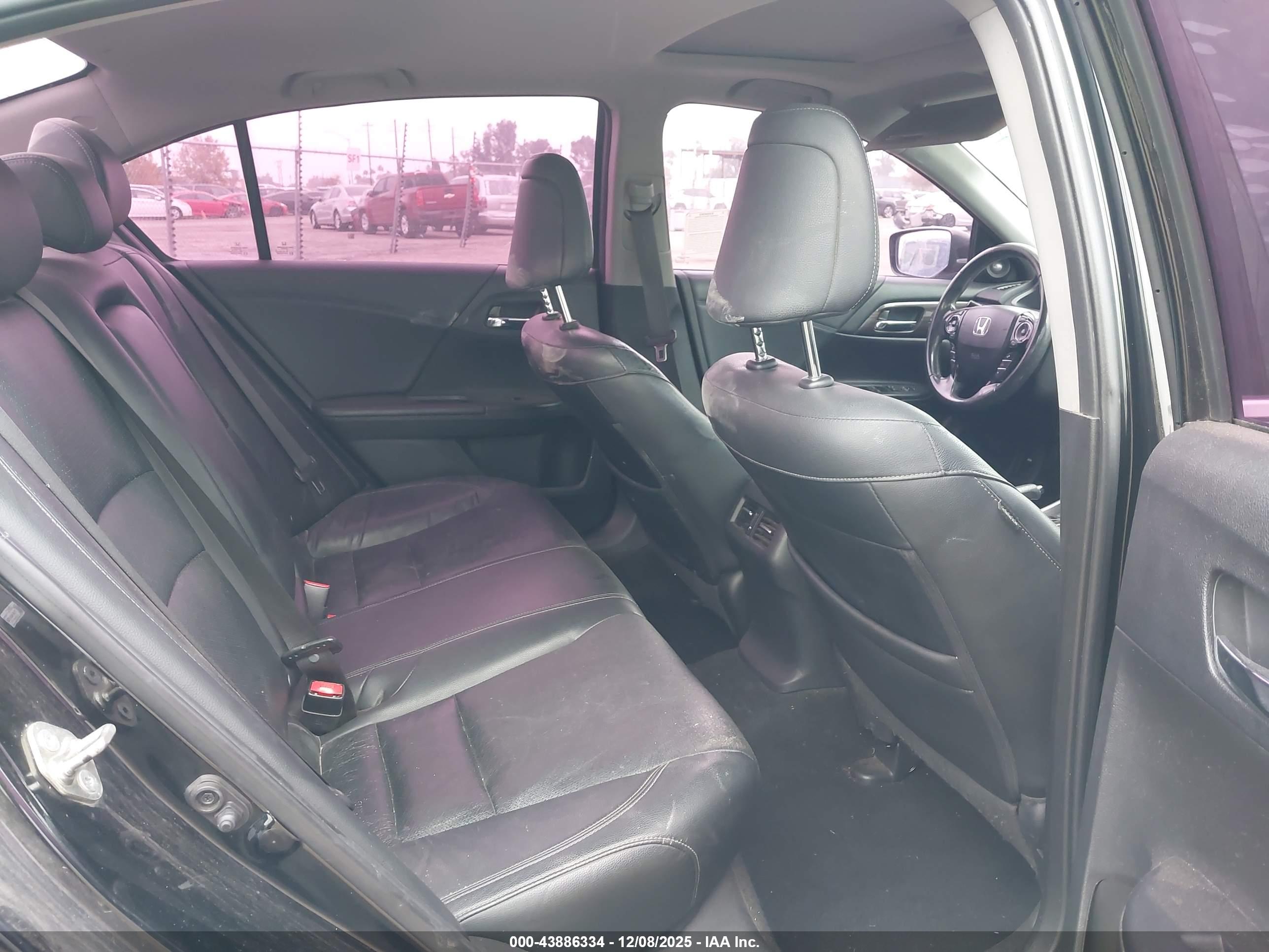 HONDA ACCORD image 8