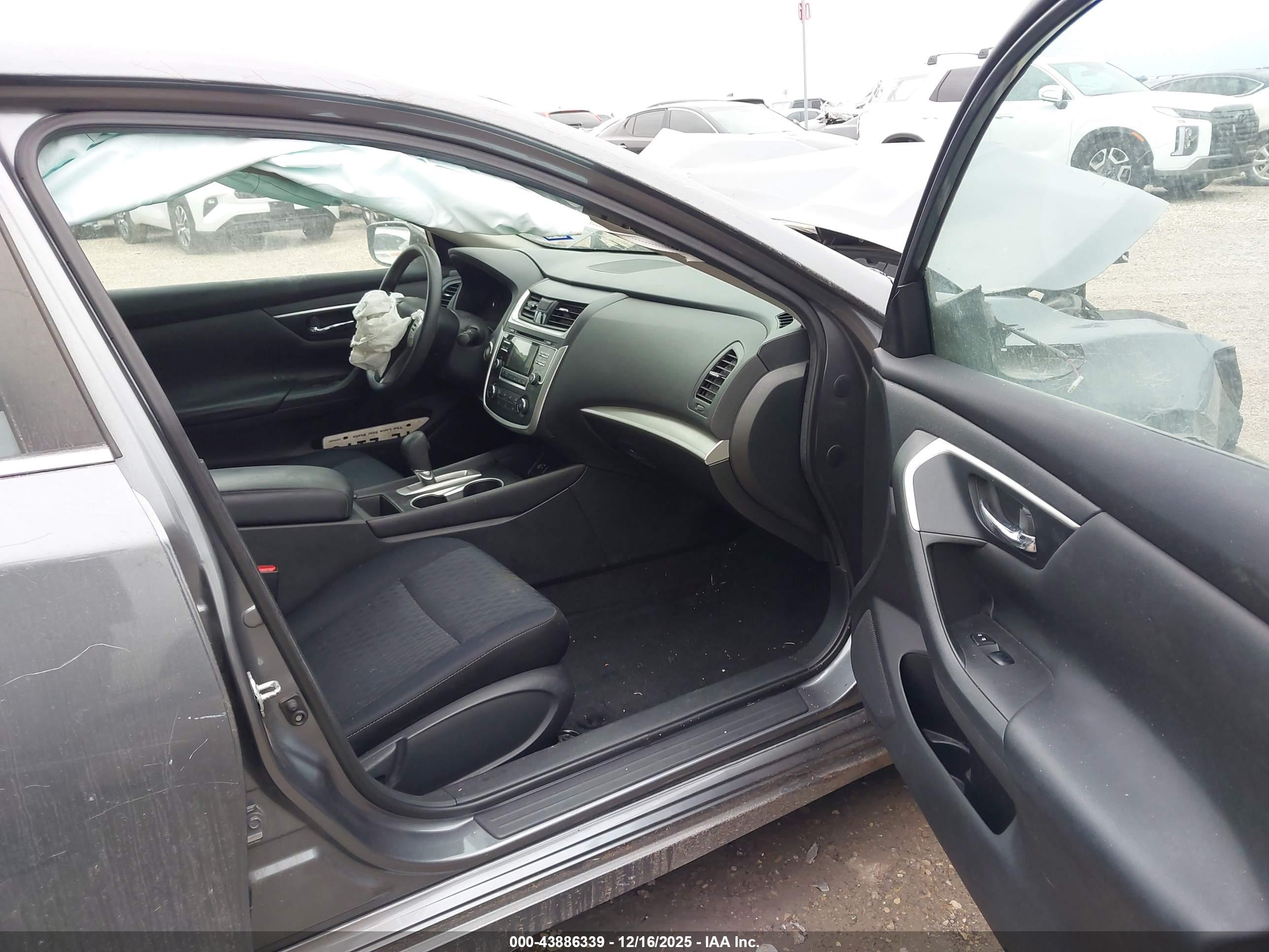 NISSAN ALTIMA image 5