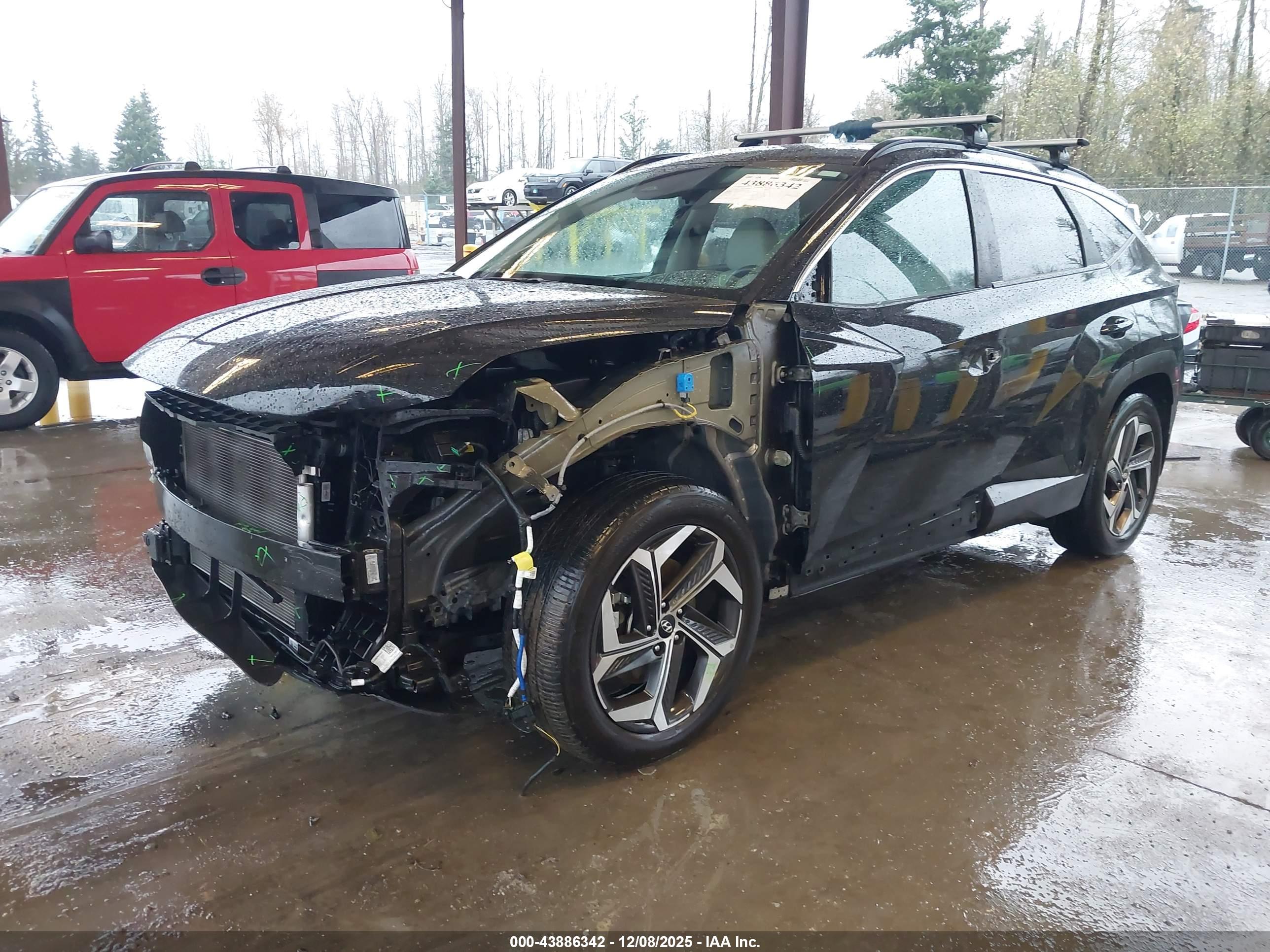 HYUNDAI TUCSON image 2