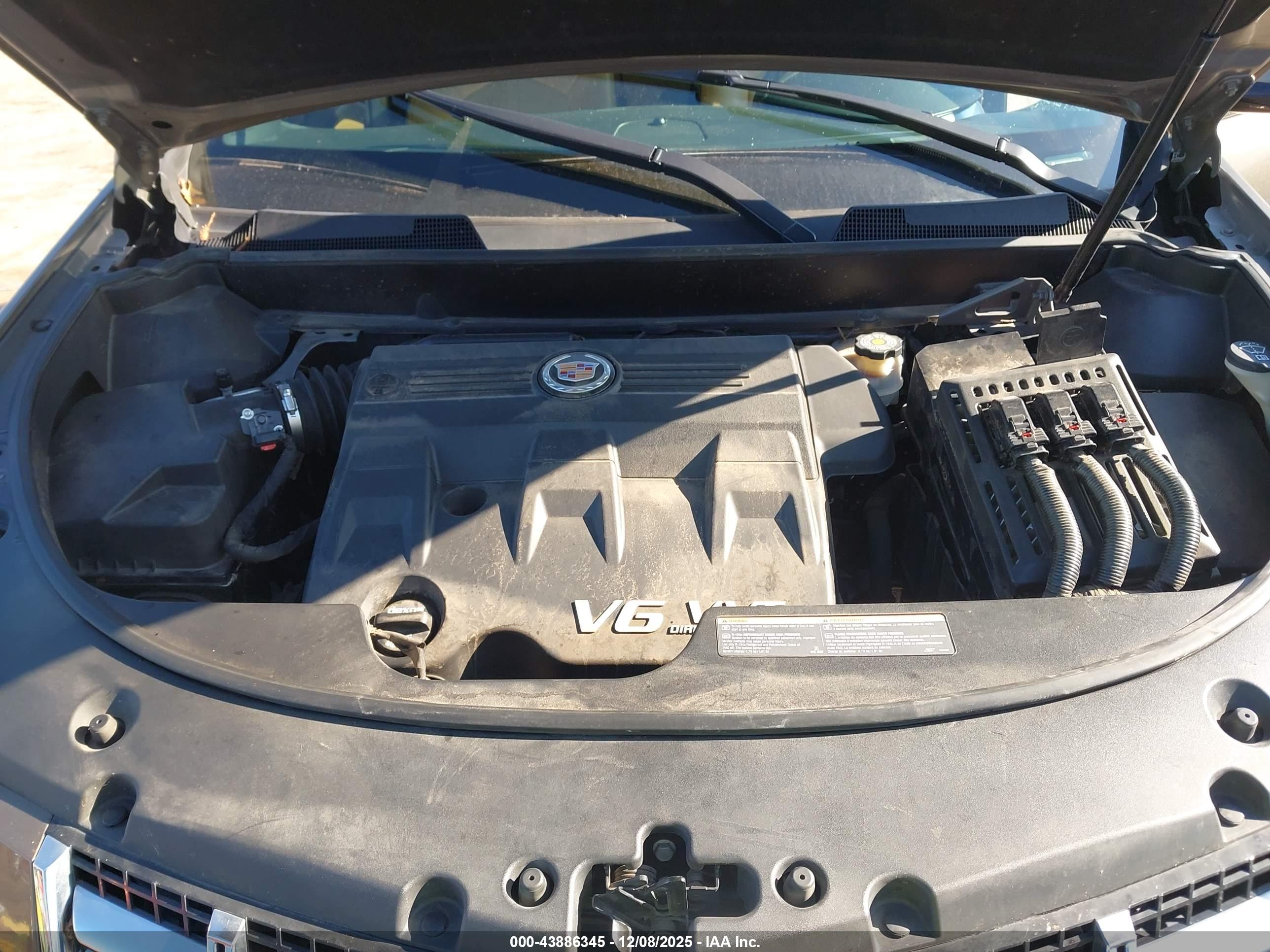CADILLAC SRX image 10