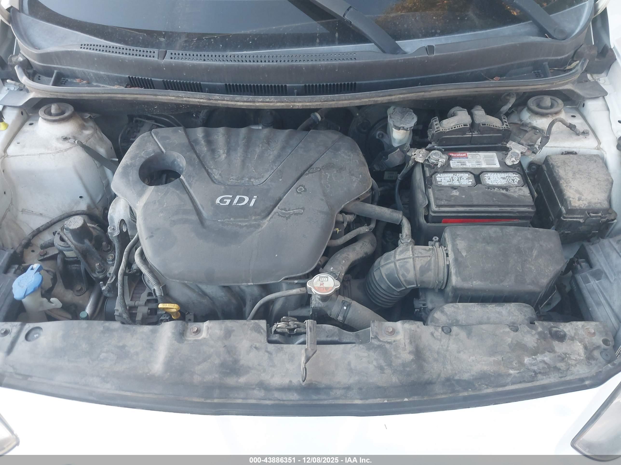 HYUNDAI ACCENT image 10