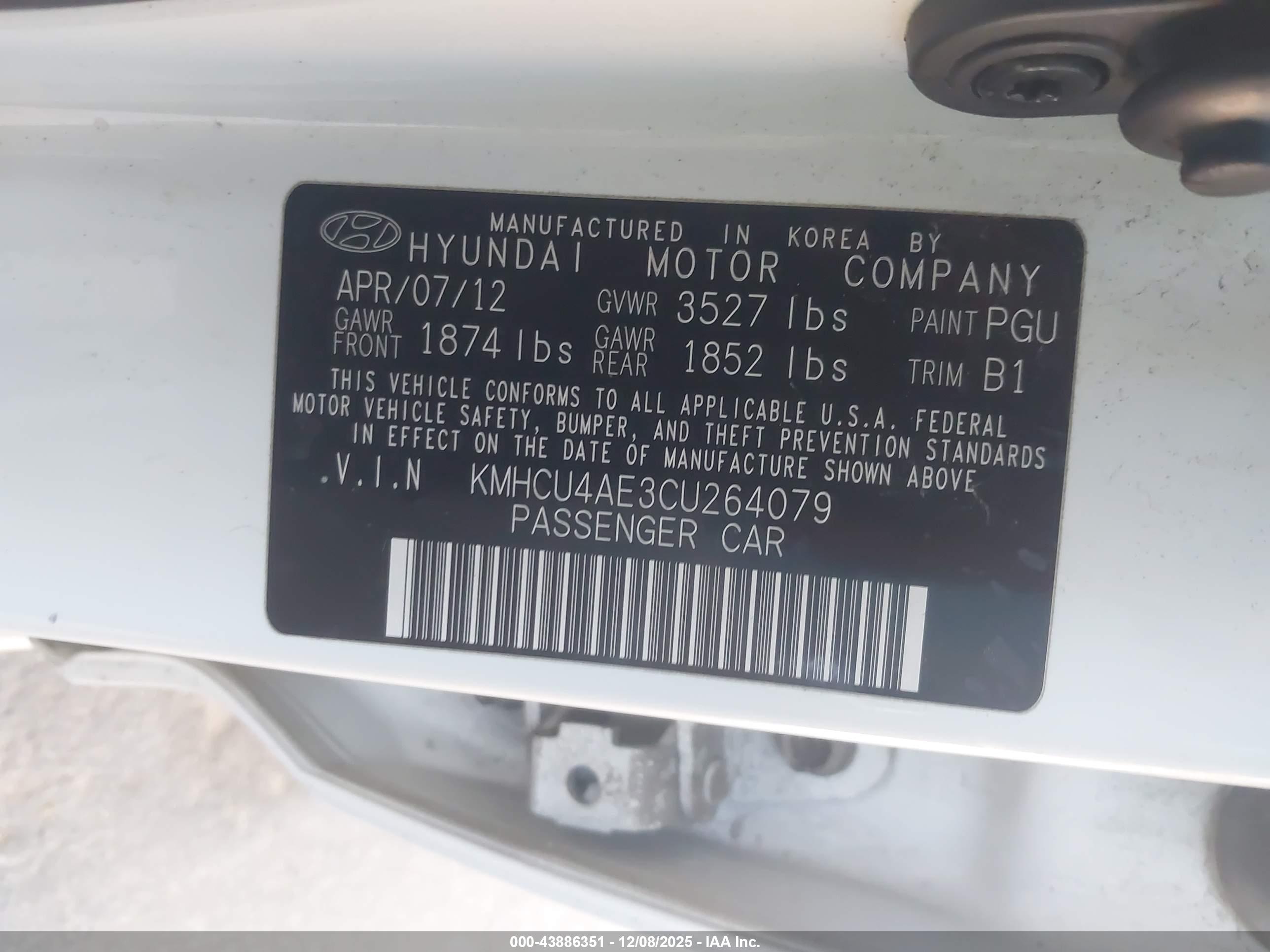 HYUNDAI ACCENT image 9