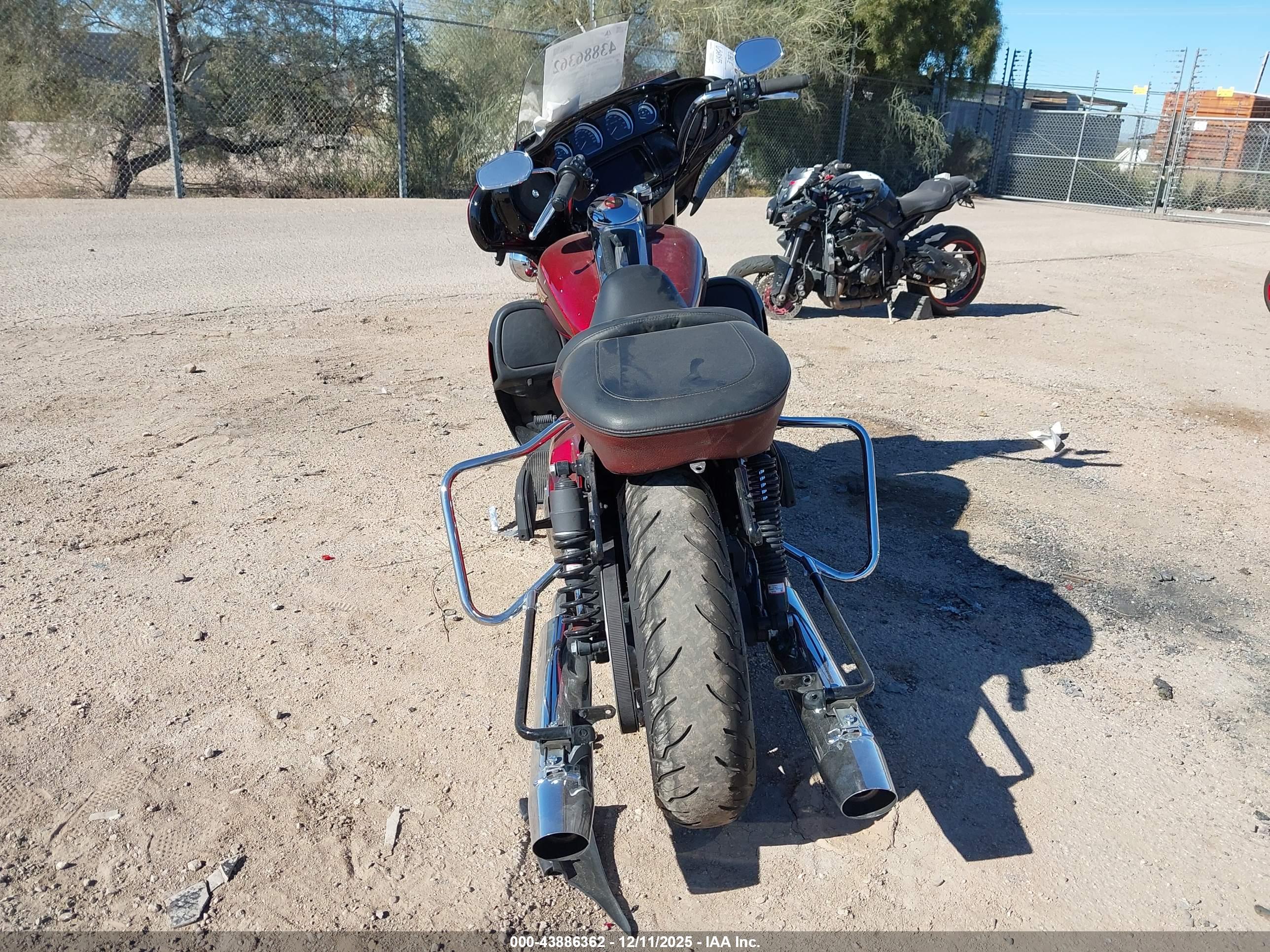 HARLEY-DAVIDSON FLHTKANV image 6
