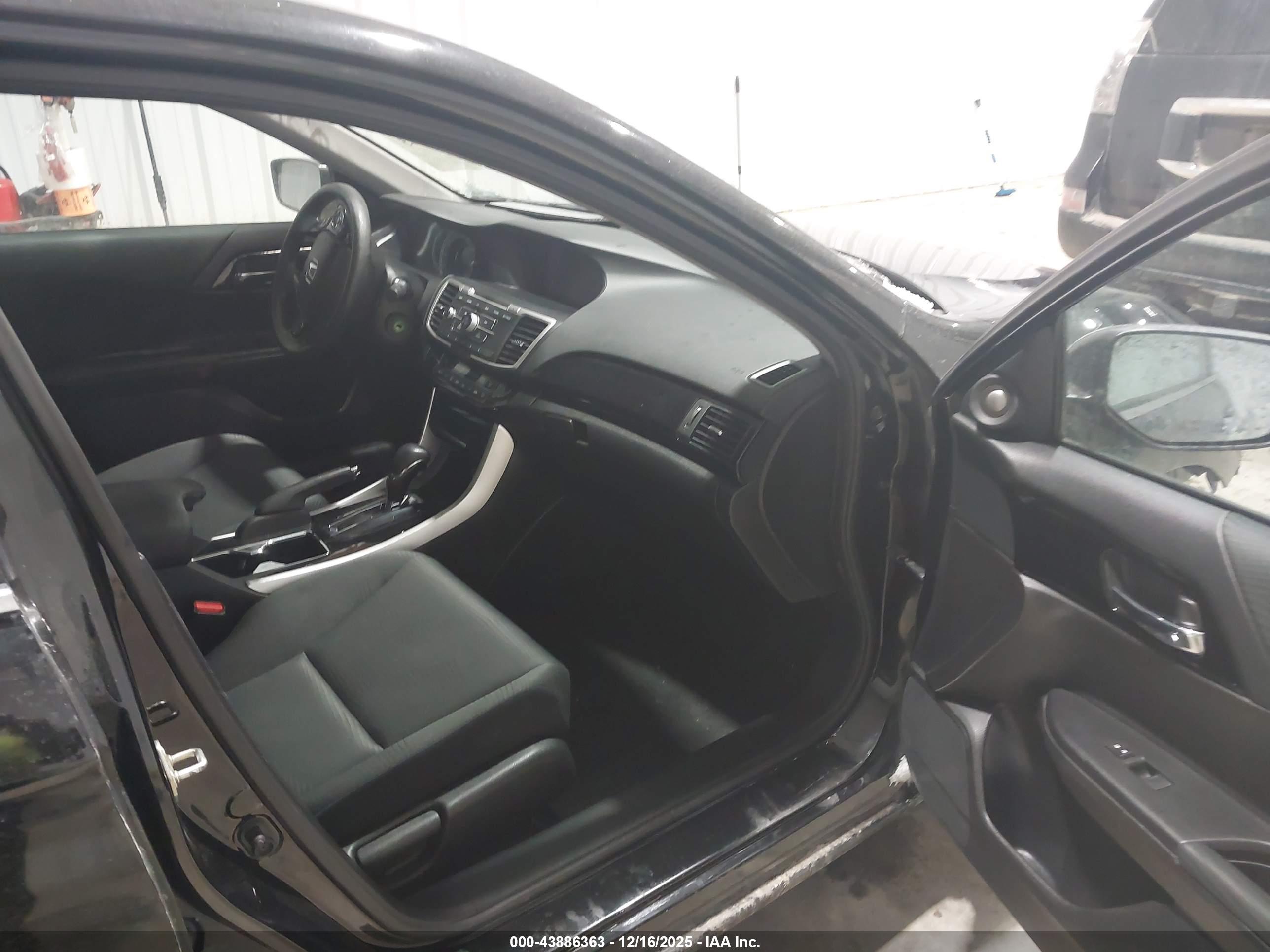 HONDA ACCORD image 5