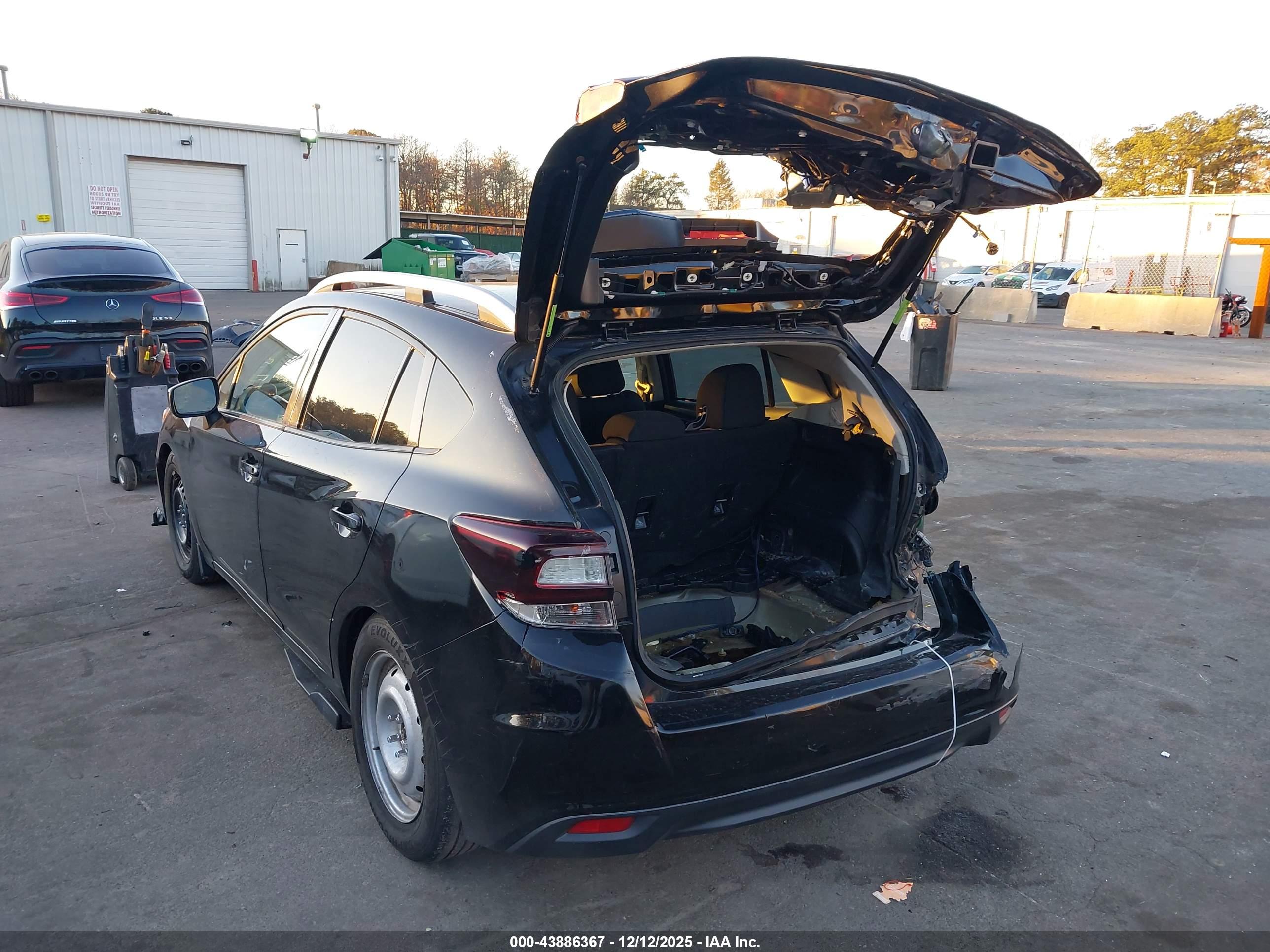 SUBARU IMPREZA image 3