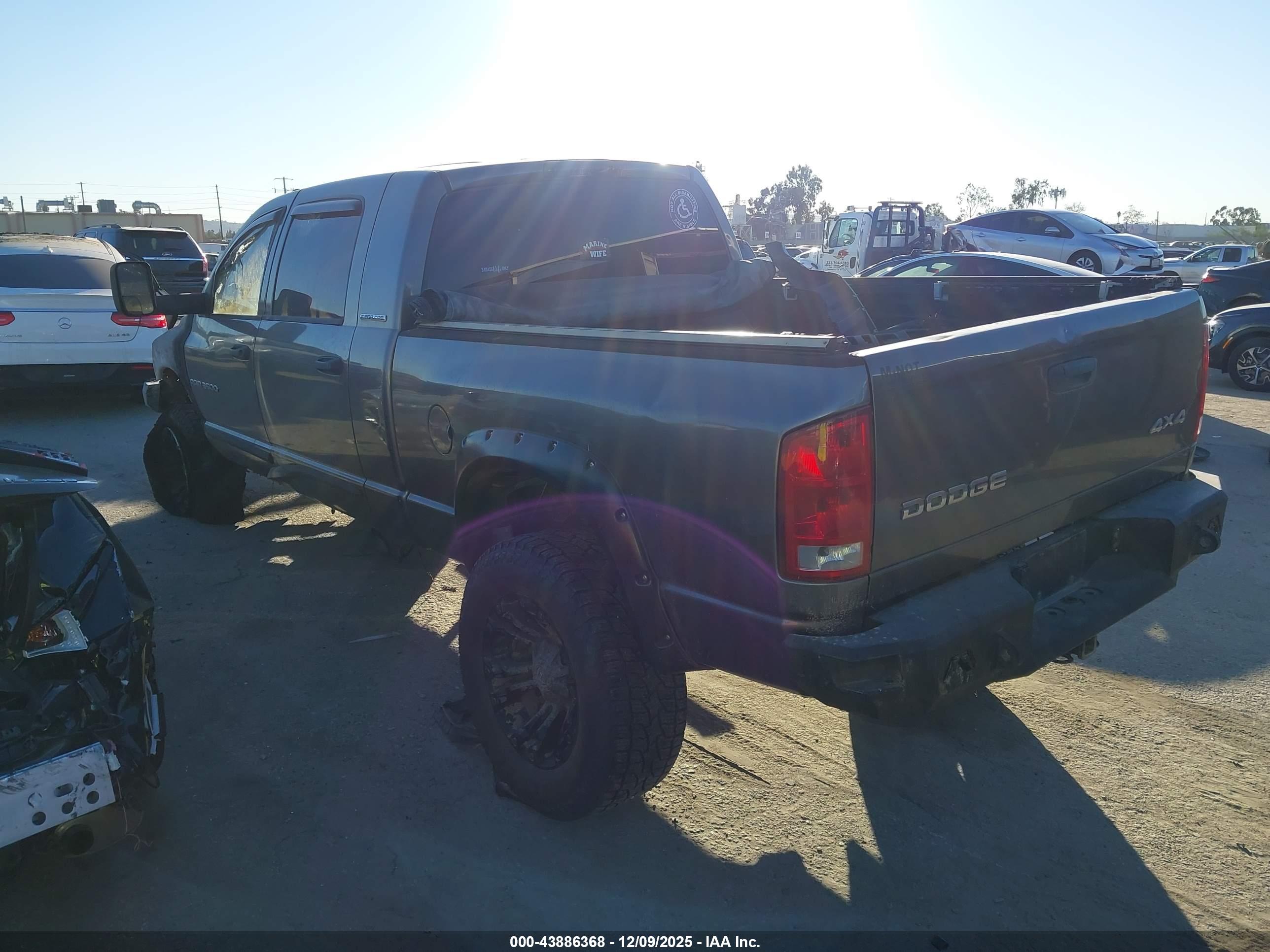 DODGE RAM image 3
