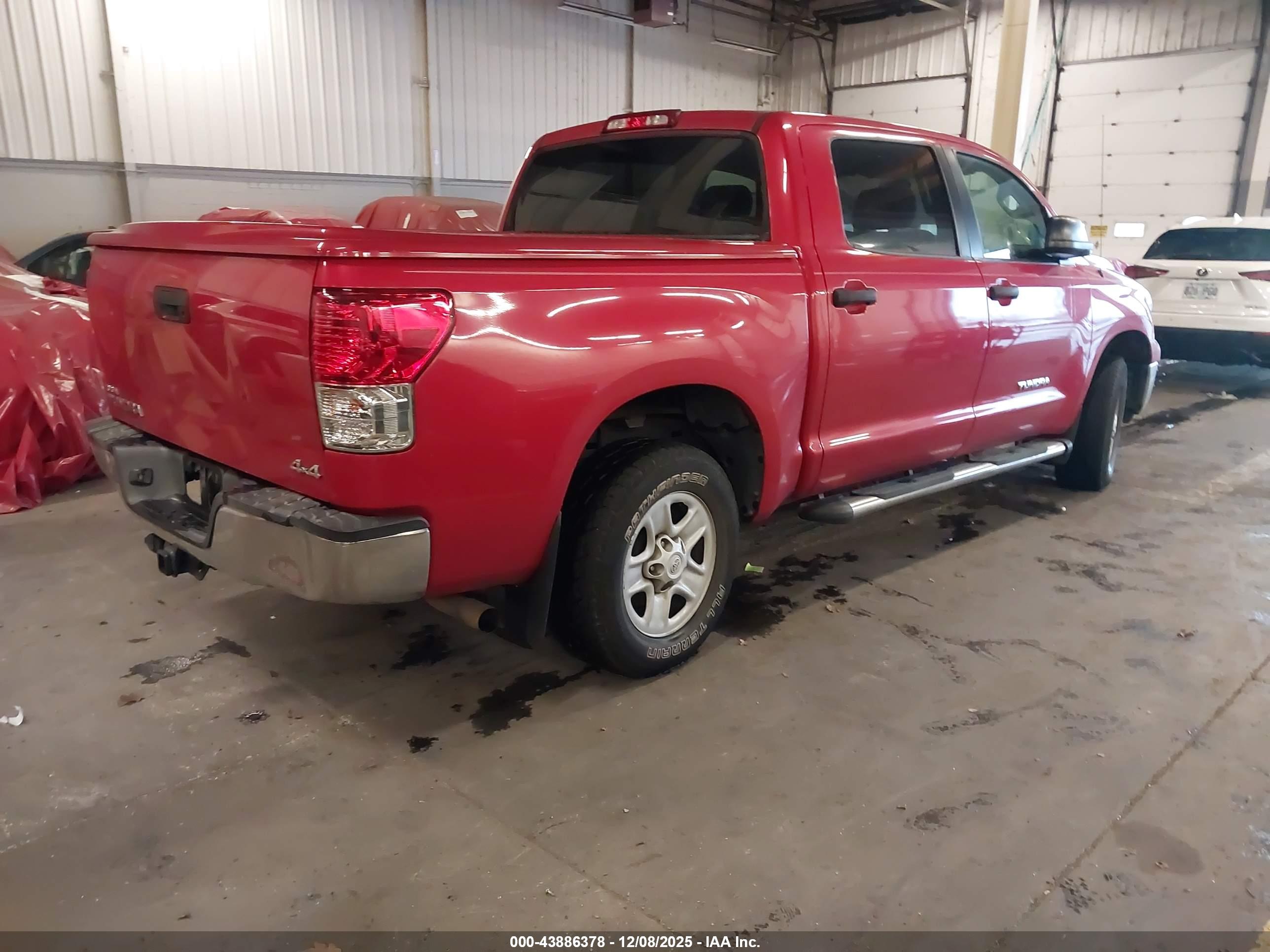 TOYOTA TUNDRA image 4