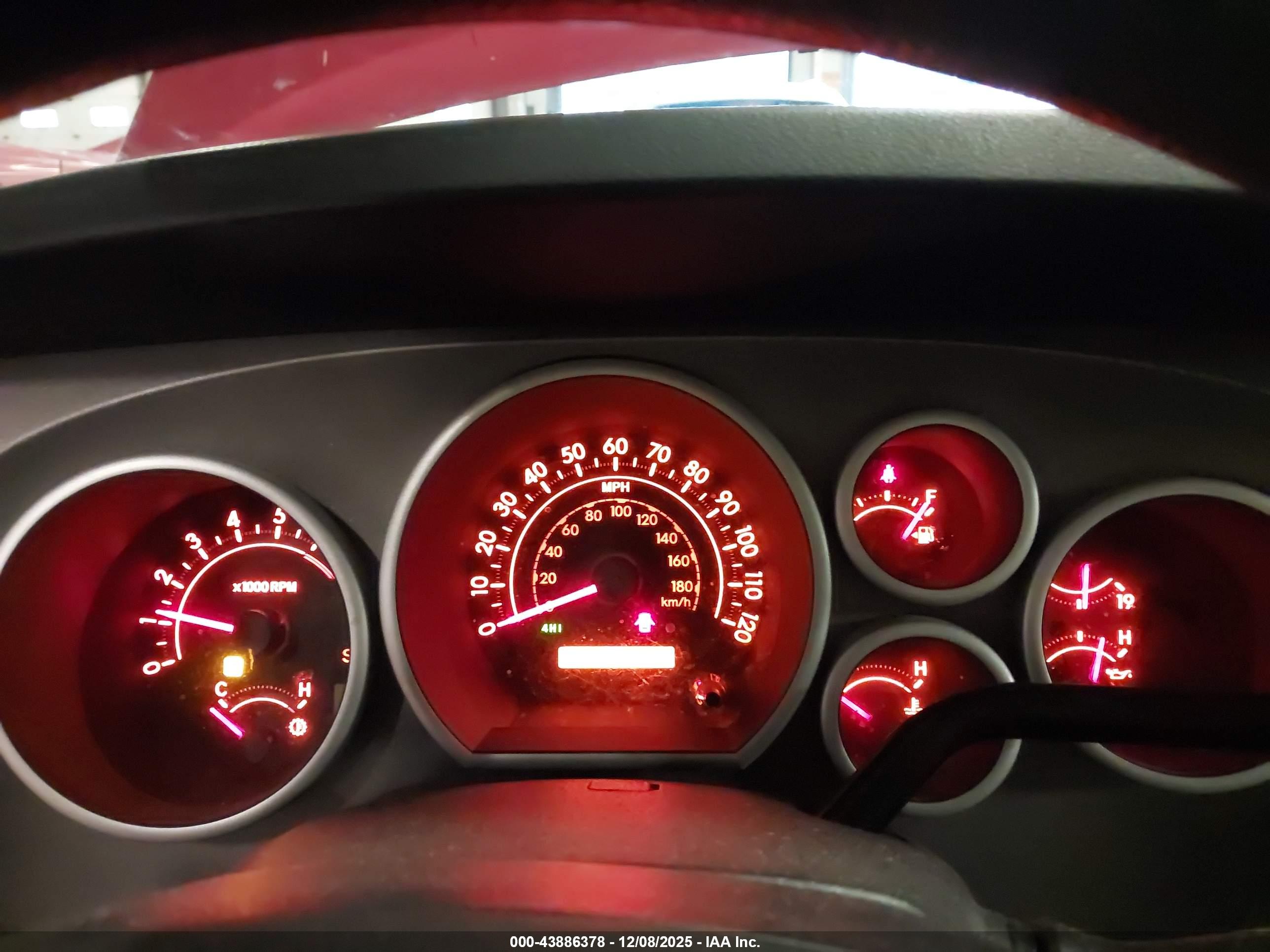 TOYOTA TUNDRA image 7