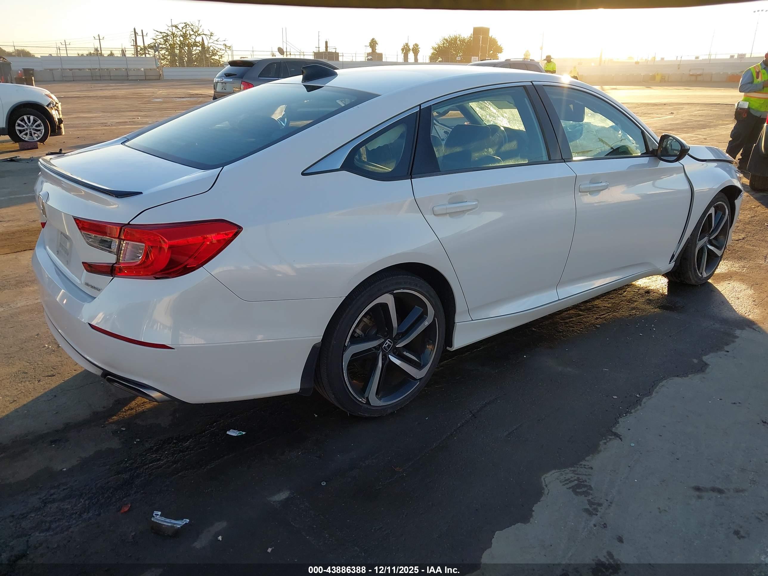 HONDA ACCORD image 4