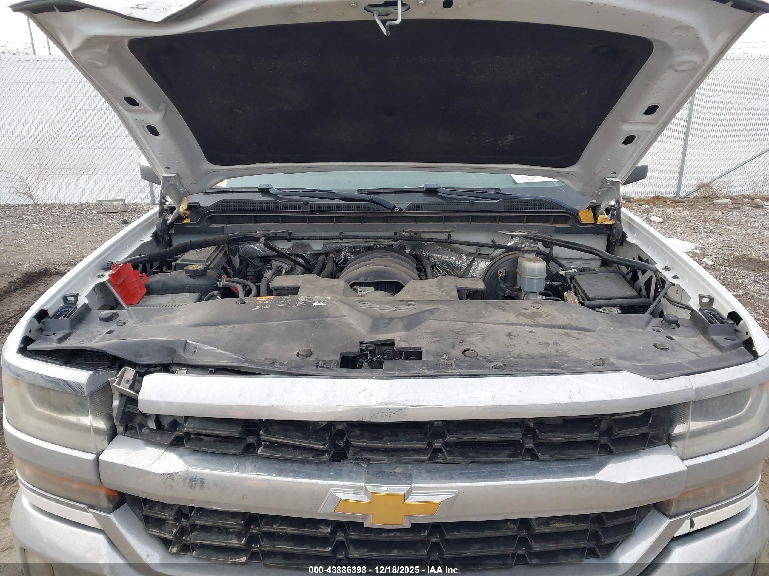 CHEVROLET SILVERADO image 10