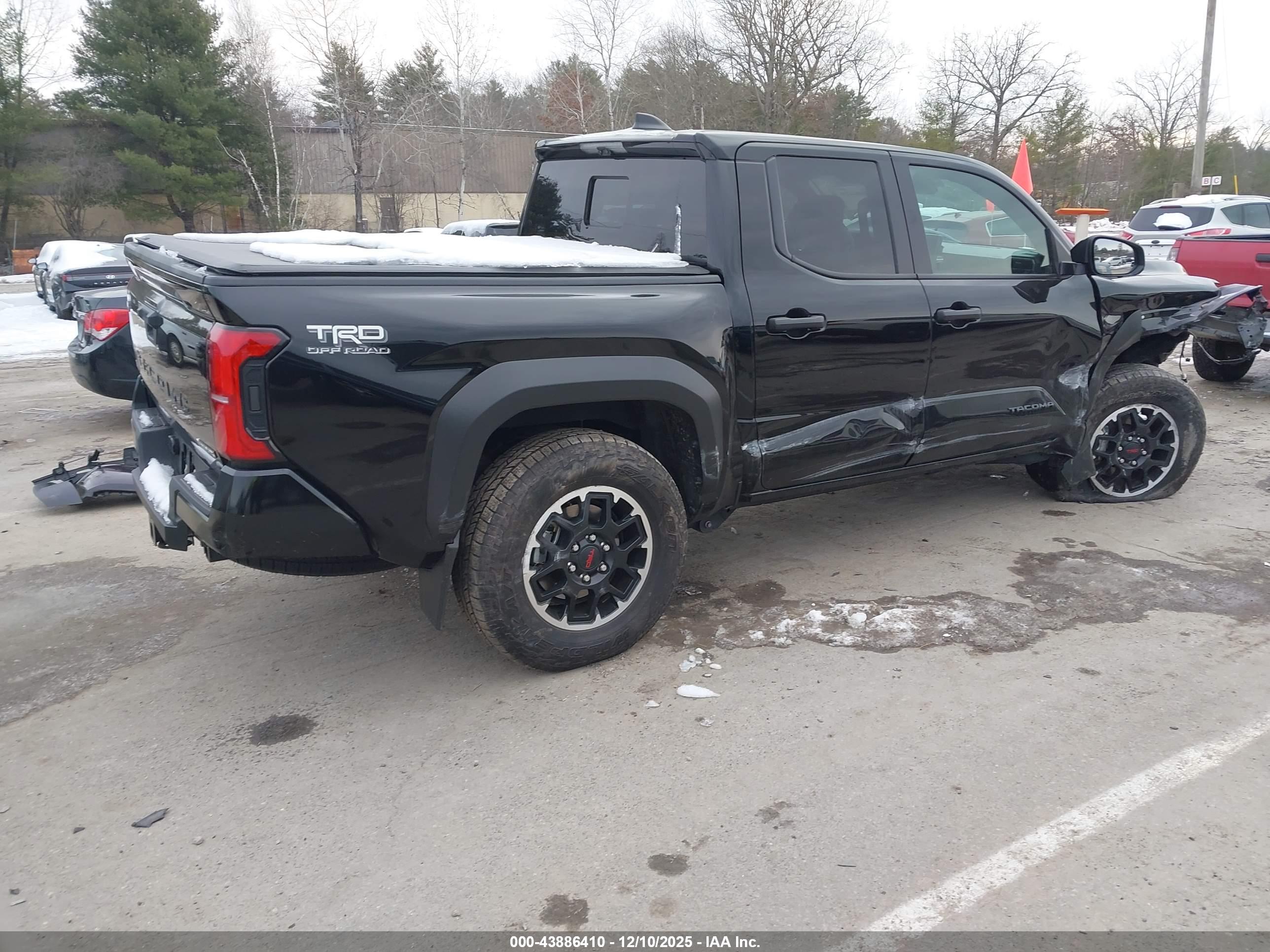 TOYOTA TACOMA image 4